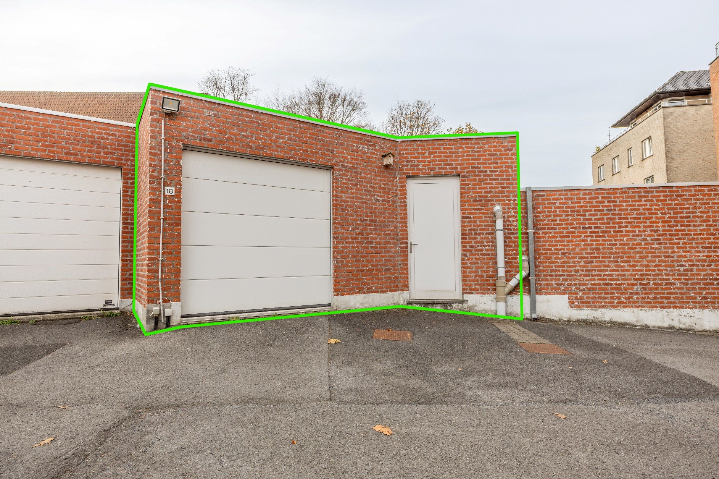 CENTRAAL GELEGEN COMMERCIEEL HANDELSPAND foto 30