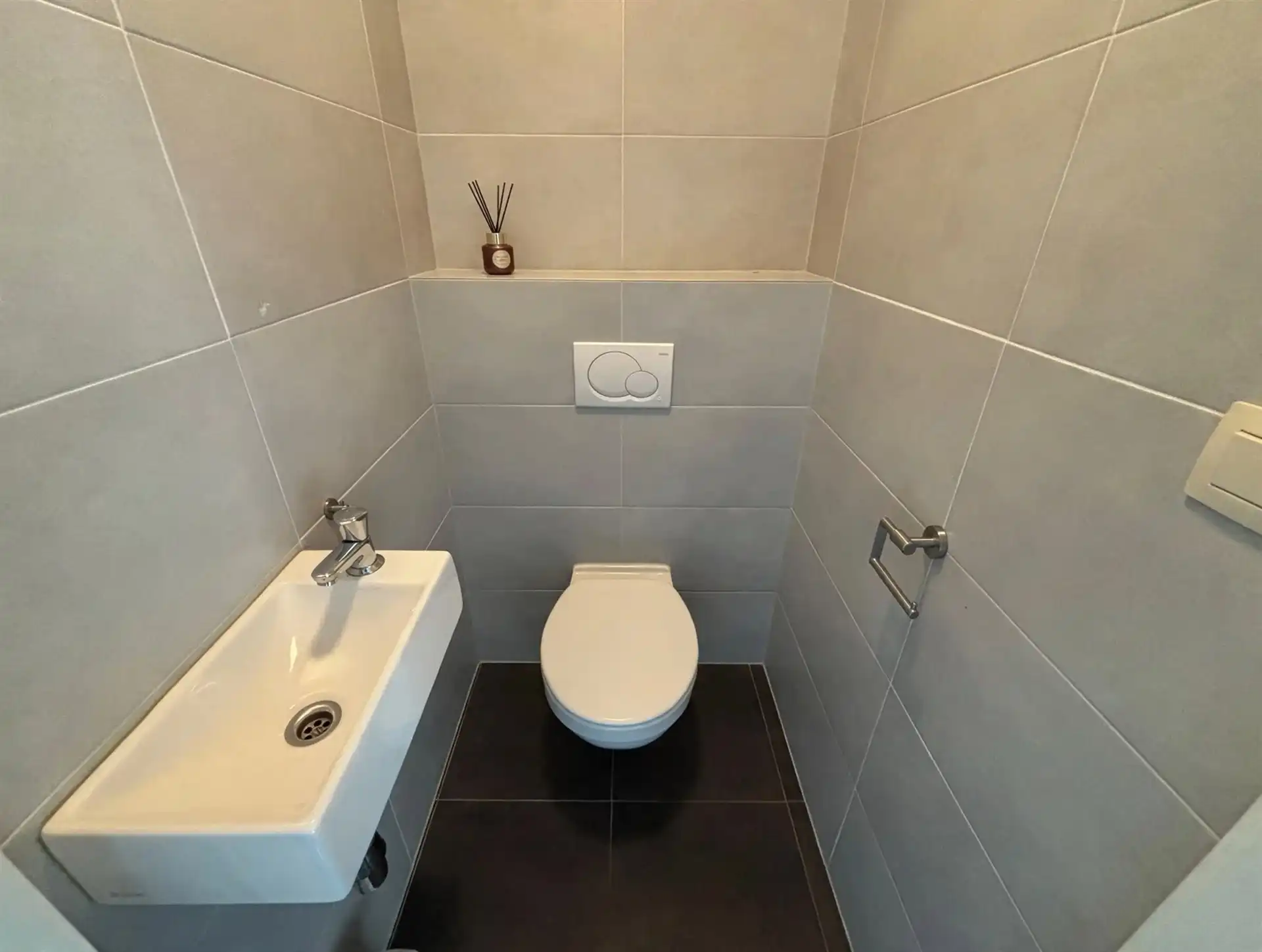 Ruim appartement met twee slaapkamers en twee terrassen foto 8