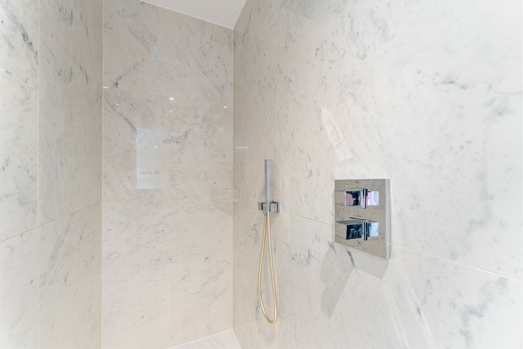 BEZOEKMOMENT ZATERDAG 25/10 VAN 11U TOT 13U | Modern Luxe-Appartement met 3slpk - terras en dubbele autostaanplaats foto 18