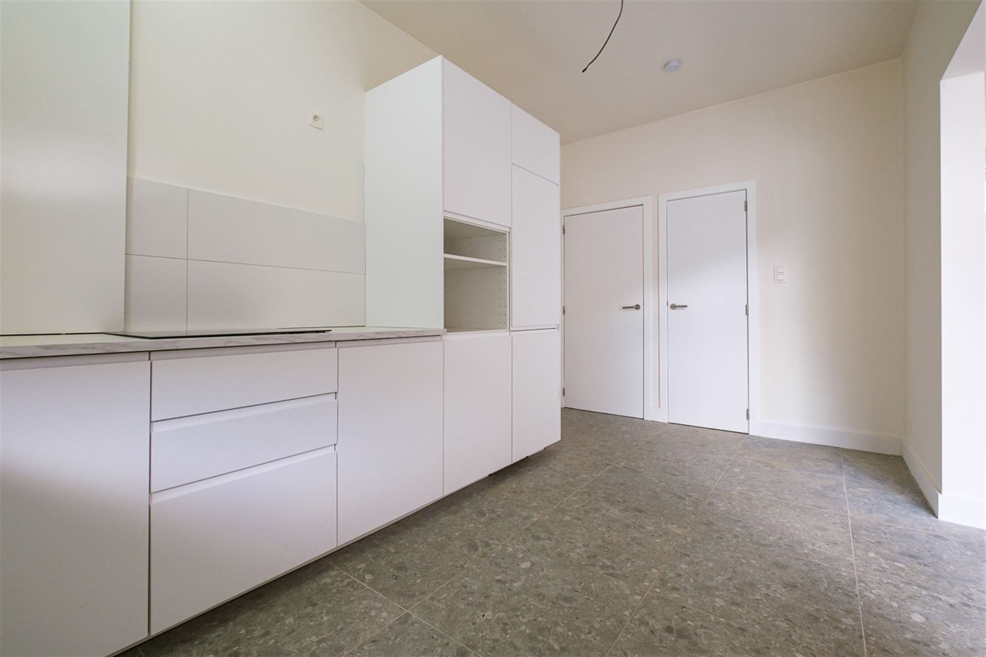 PRACHTIG HERENHUIS TE HUUR MET 4 SLKS IN HET CENTRUM VAN SINT-TRUIDEN  foto 9