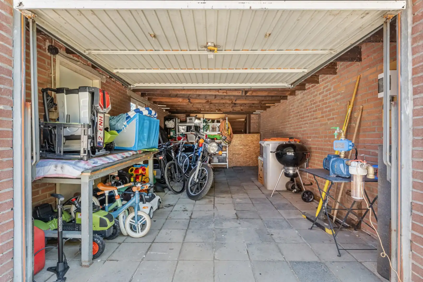 Gerenoveerde woning met 3 slaapkamers te Maasmechelen foto 35