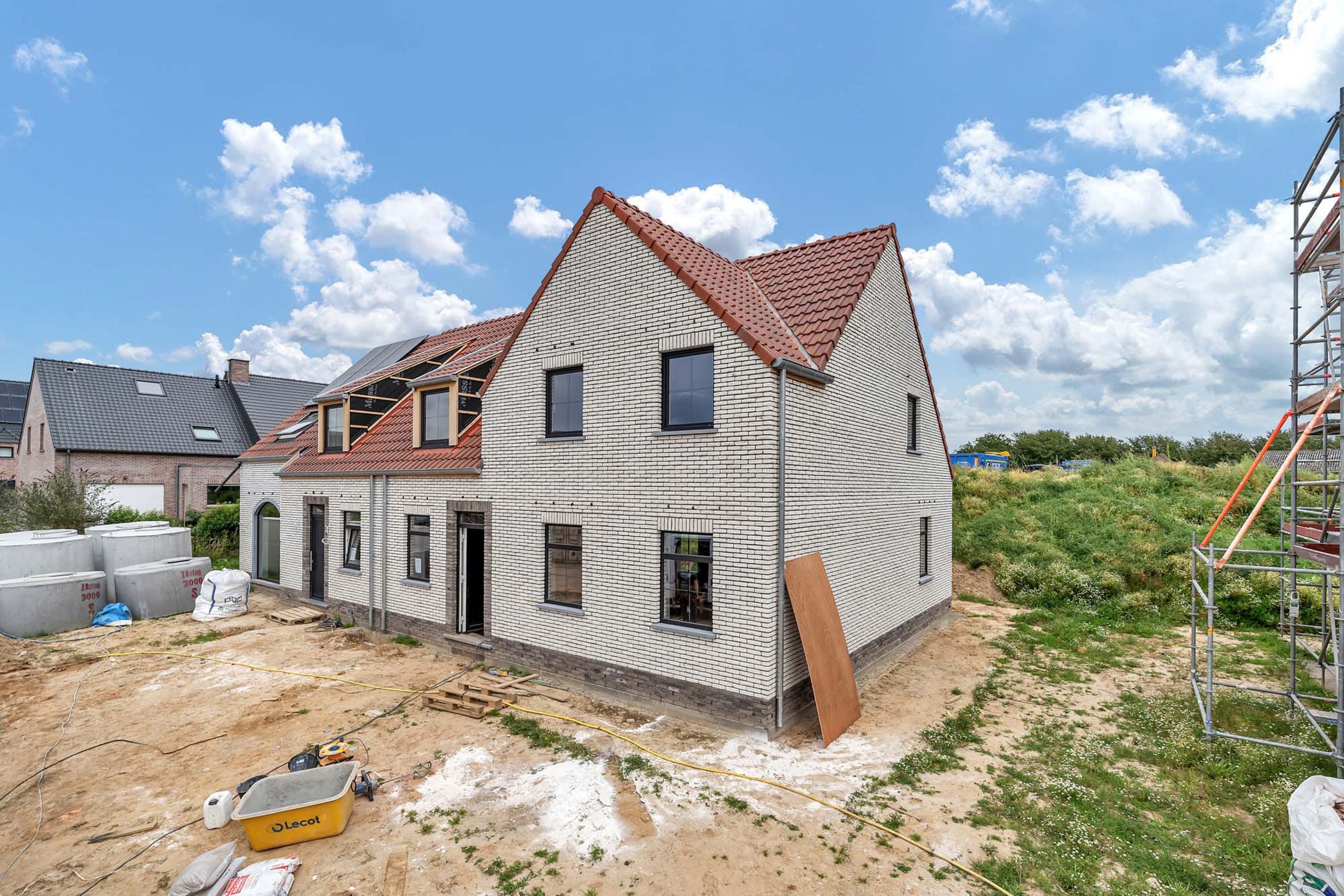 BEN-woningen in rustige woonwijk foto 2