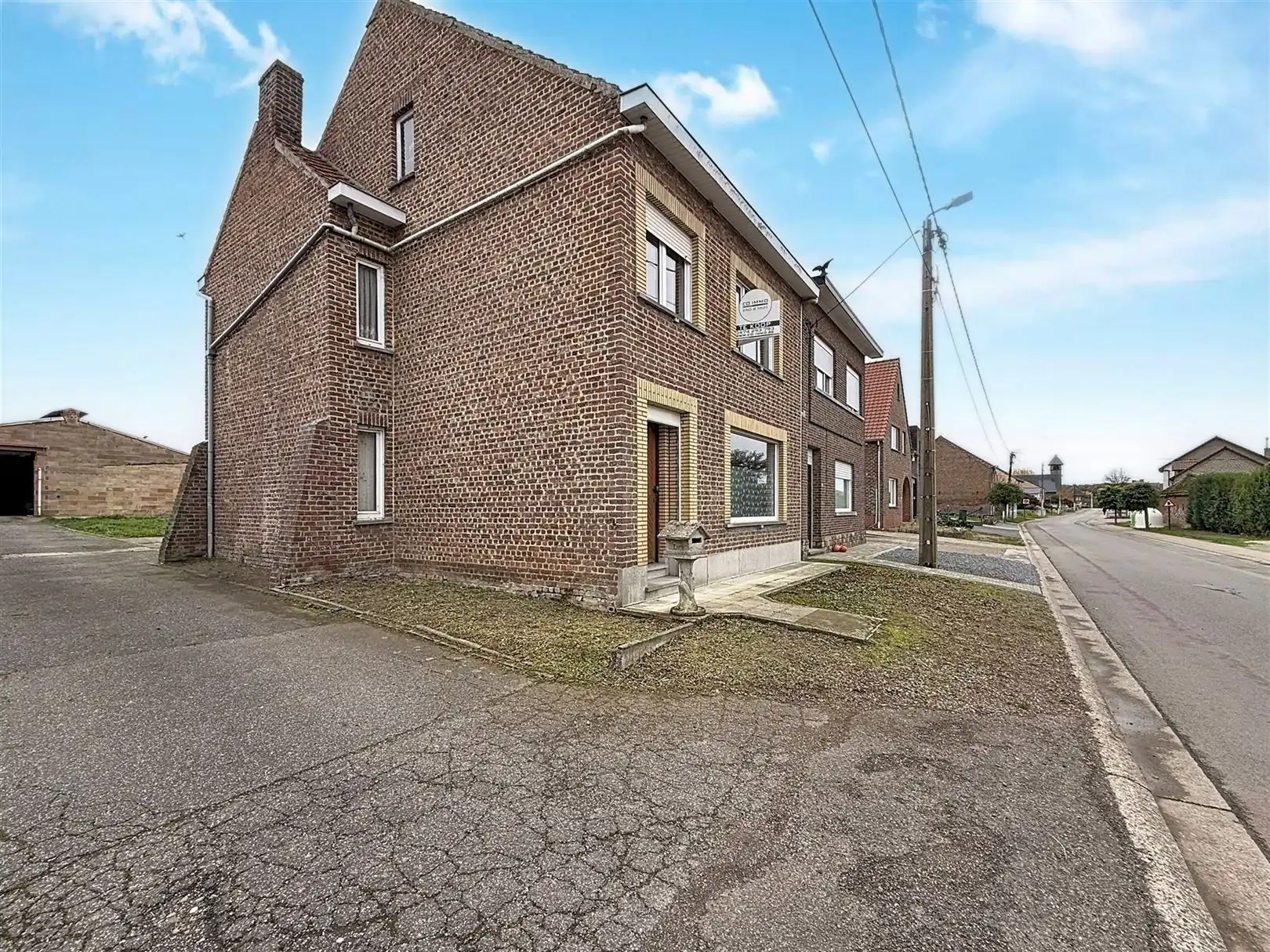 Te renoveren woning, 3 slpks (+ inrichtb zolder), 3a 41ca foto 2