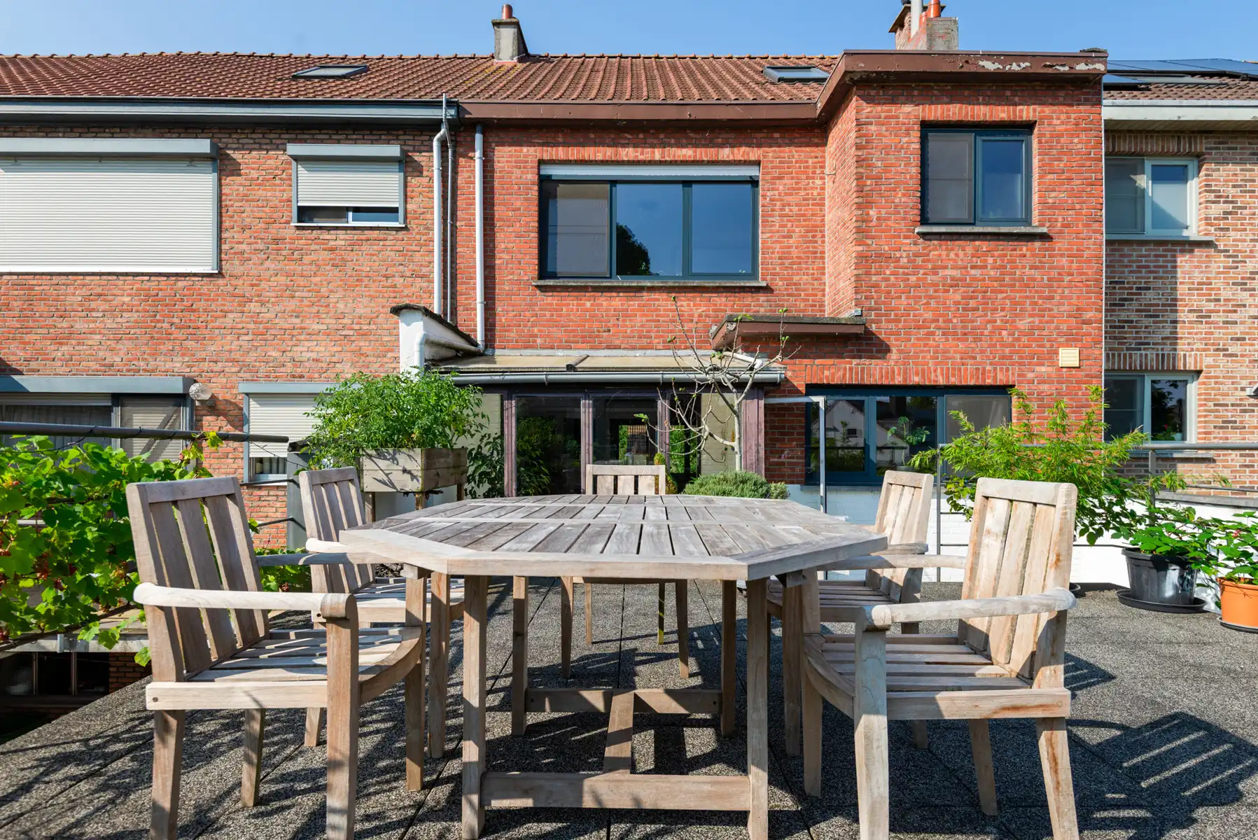 Ruime instapklare beletagewoning met bijna 250 m² bewoonbare oppervlakte, rustgevende tuin én dakterras foto 21