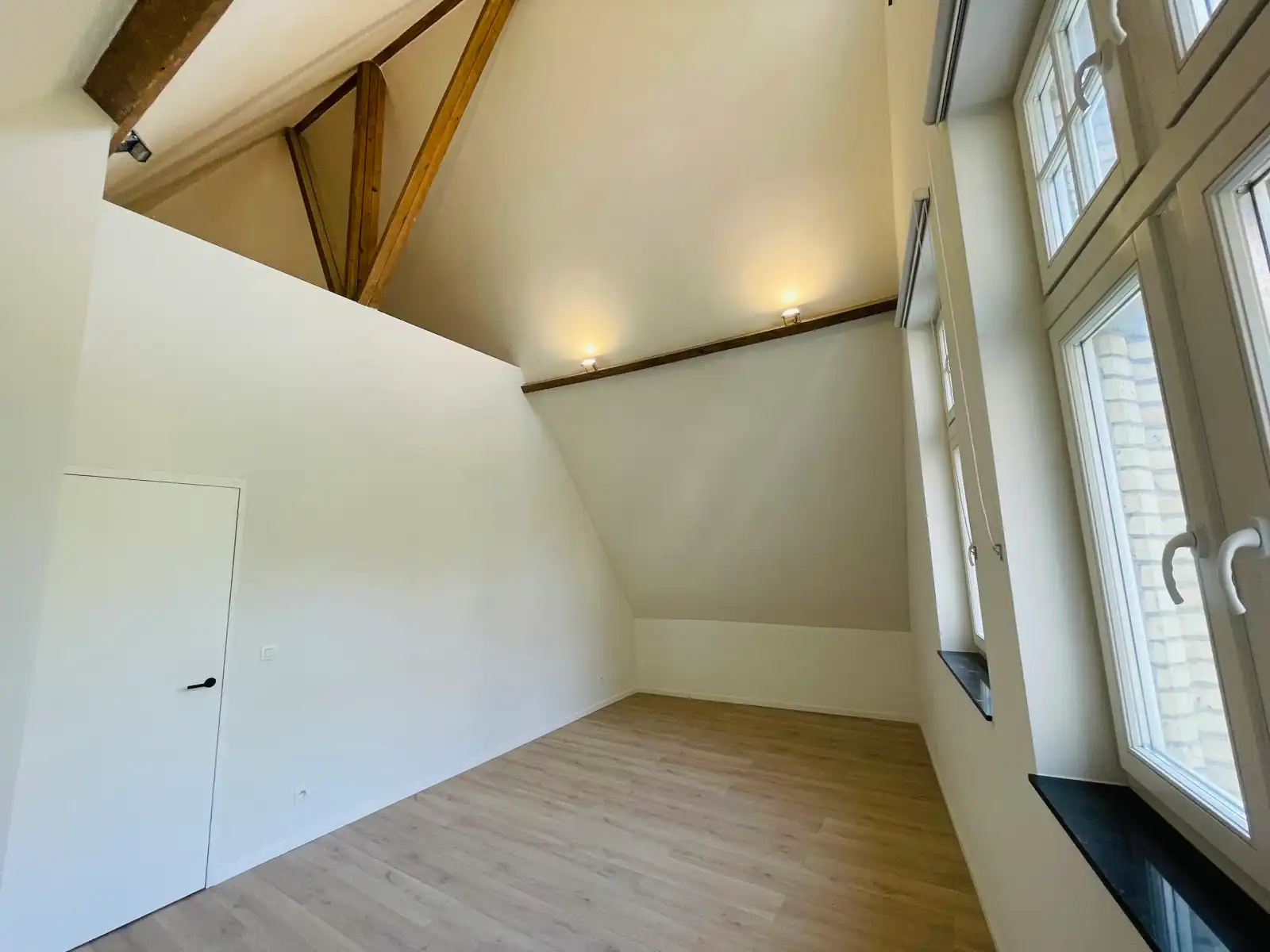 Appartement te huur foto 15