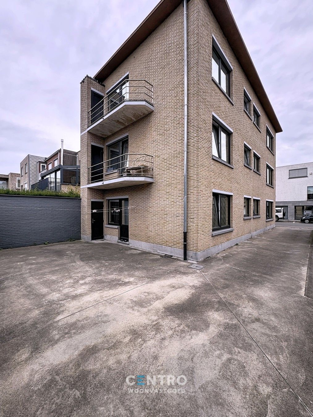 LICHTRIJK appartement op leuke ligging te Blankenberge! foto 11