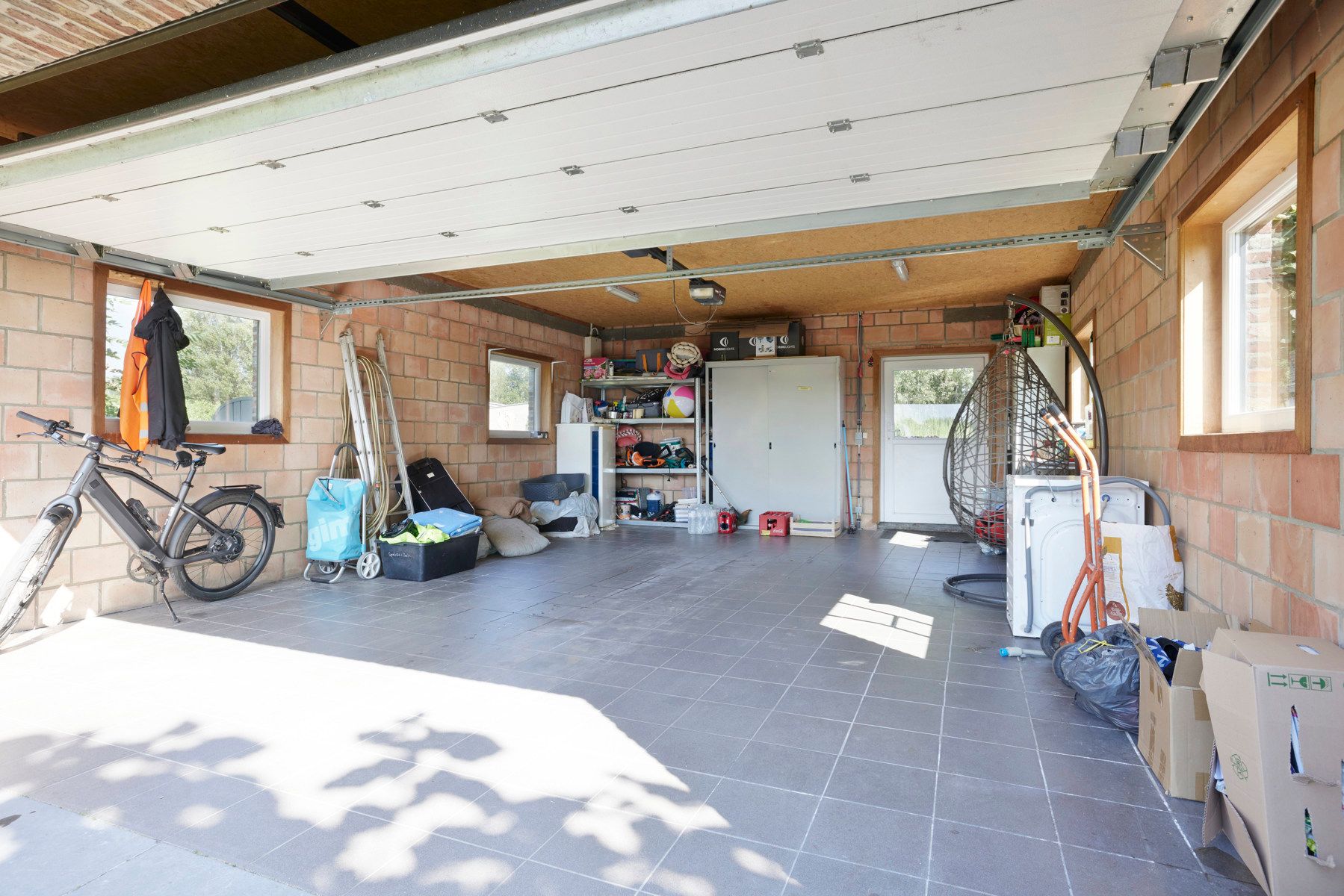 Hoeve met paardenstallingen en ingebouwd zwembad op 10.515m² foto 17