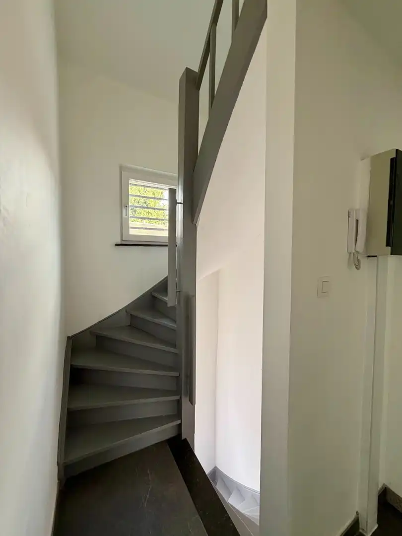 Gerenoveerd handelspand met instapklaar duplexappartement en tuintje foto 3
