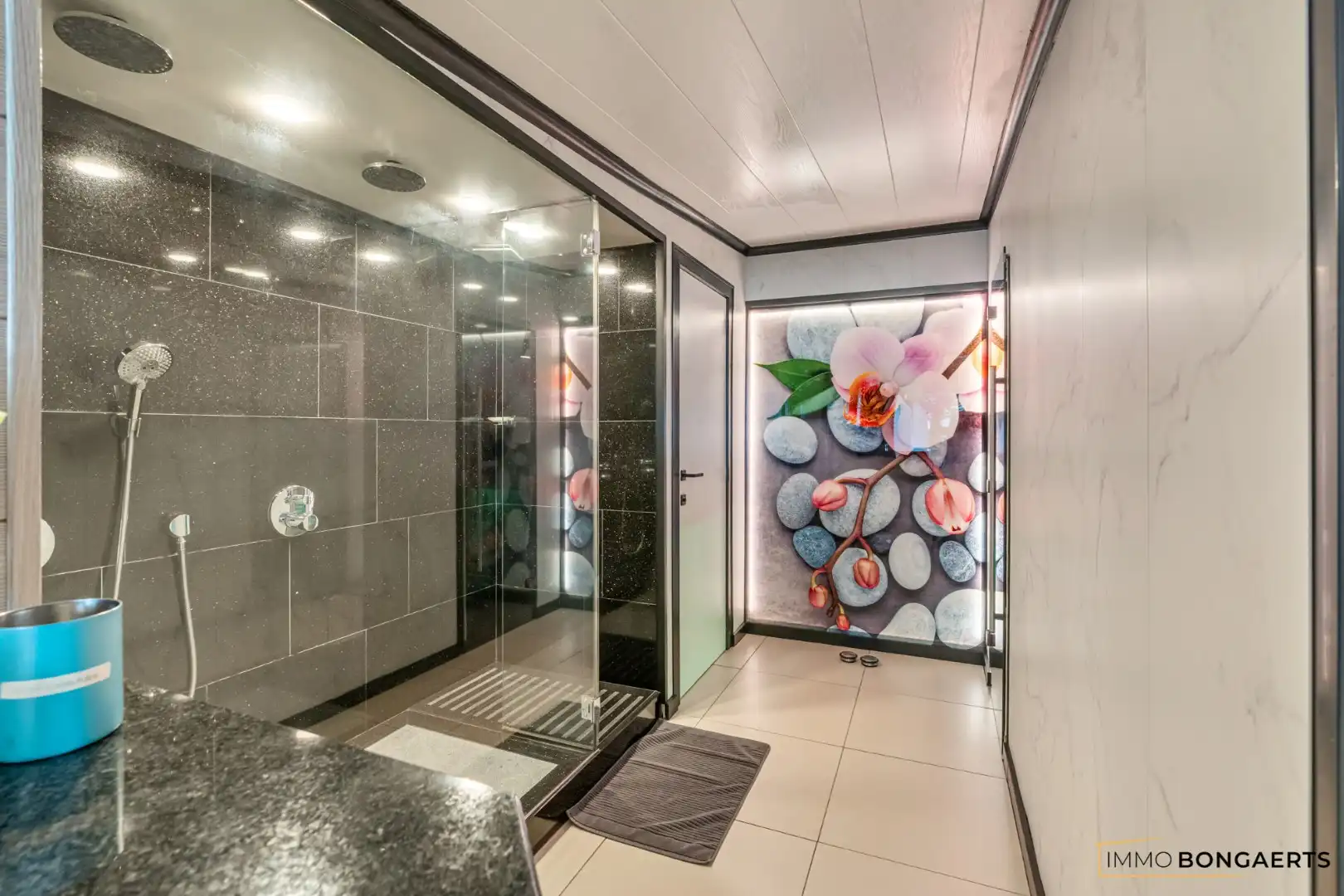 Exclusieve woning met volledig uitgeruste wellnesspraktijk nabij Hasselt foto 28