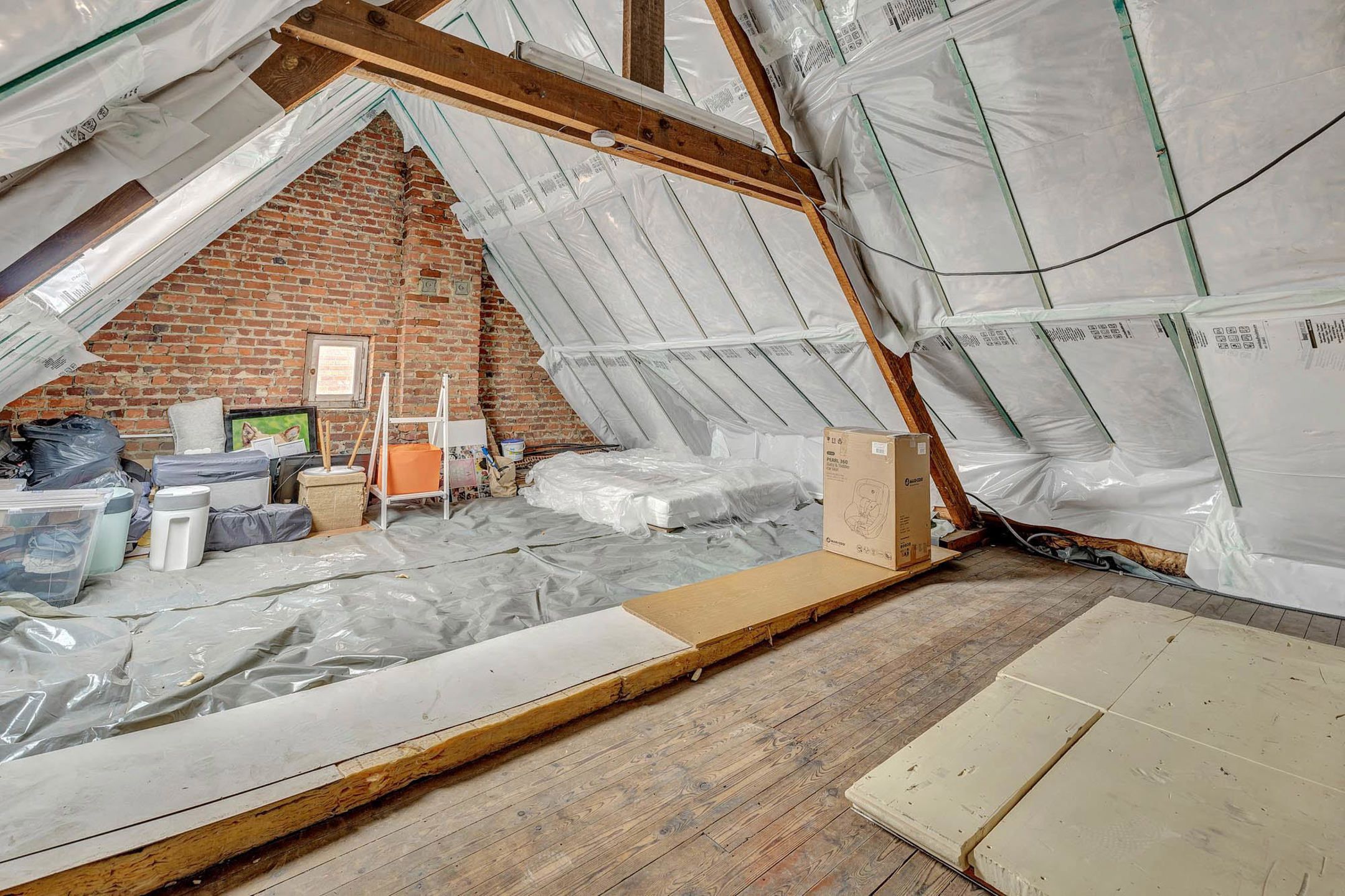 Instapklare woning met tuin en garage in rustige straat  foto 20