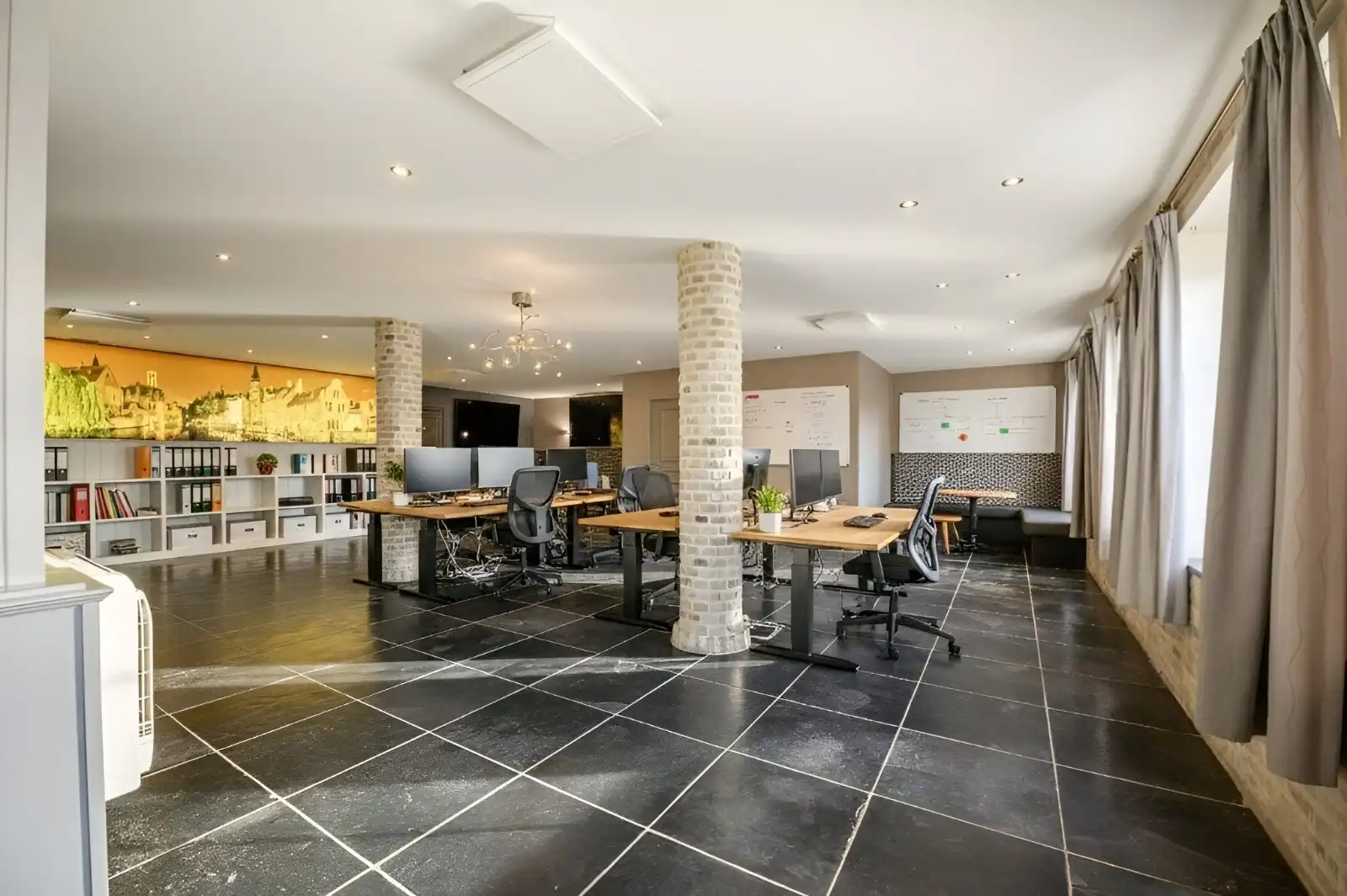 INSTAPKLAAR HANDELSHUIS (2009) OP GUNSTIGE LOCATIE!!!  foto 4