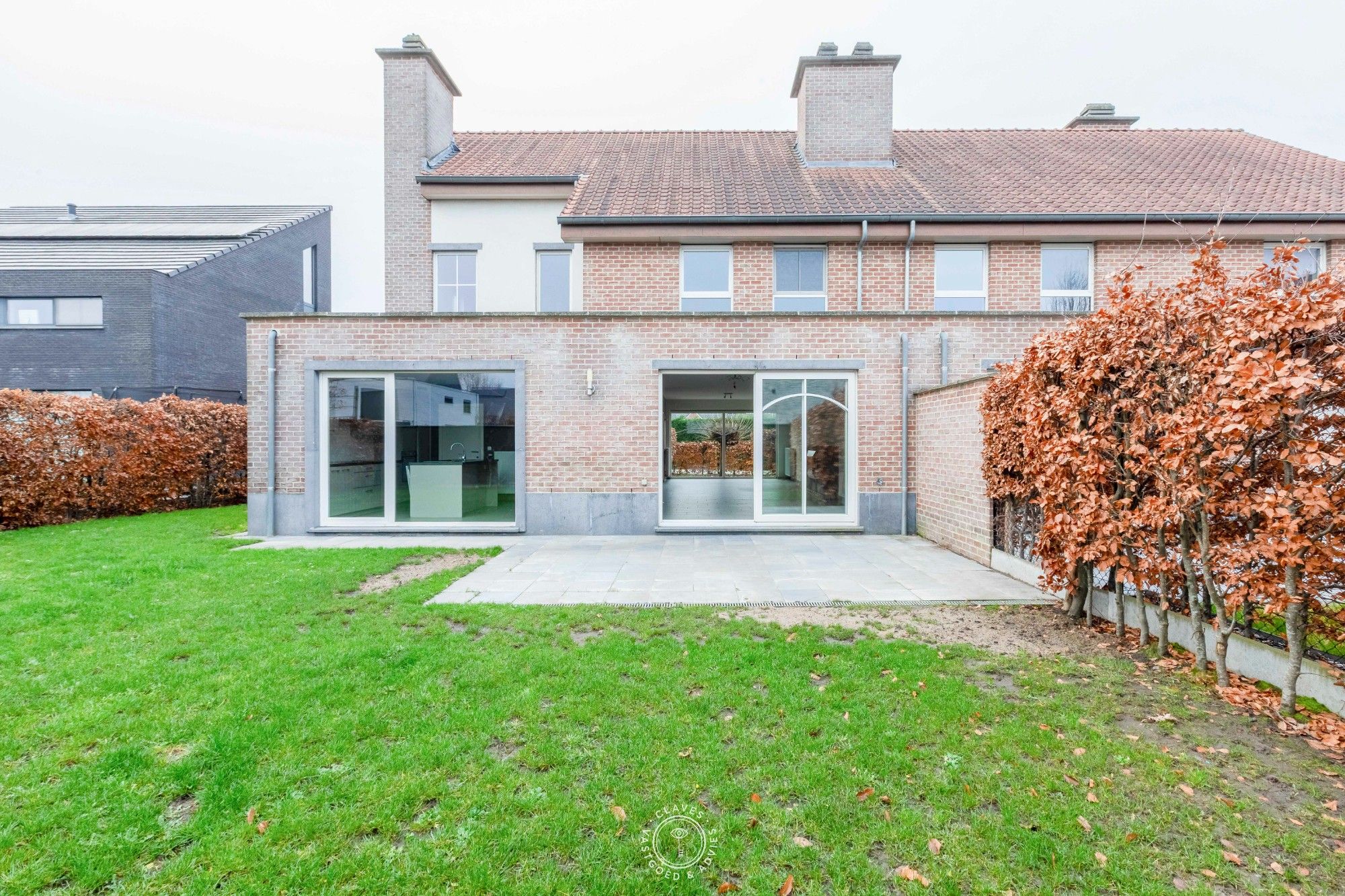 Recente halfopen bebouwing met B-label foto 2