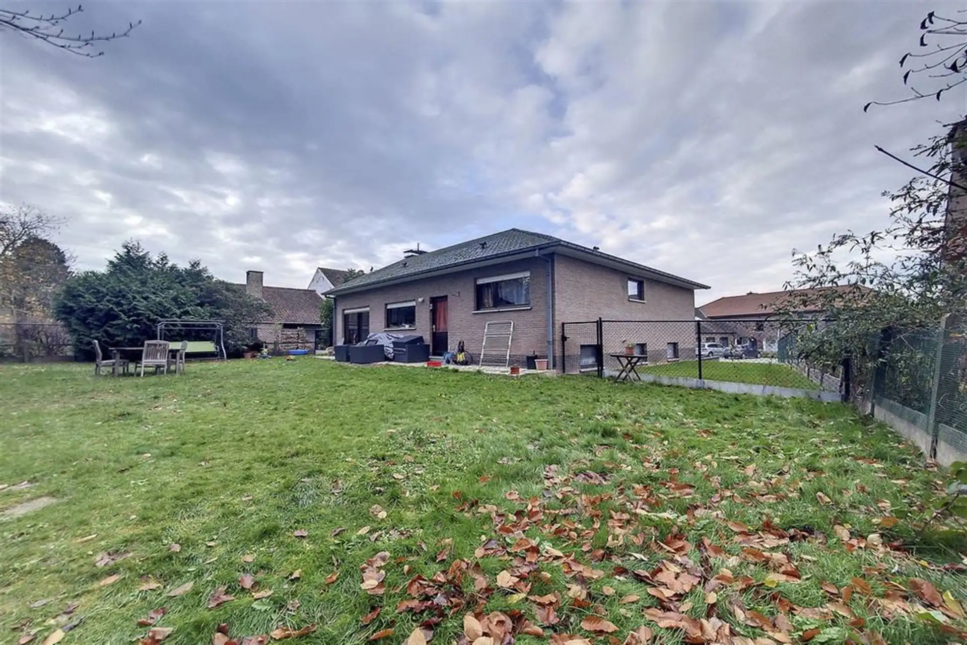 Ideaal gelegen alleenstaande woning foto 3