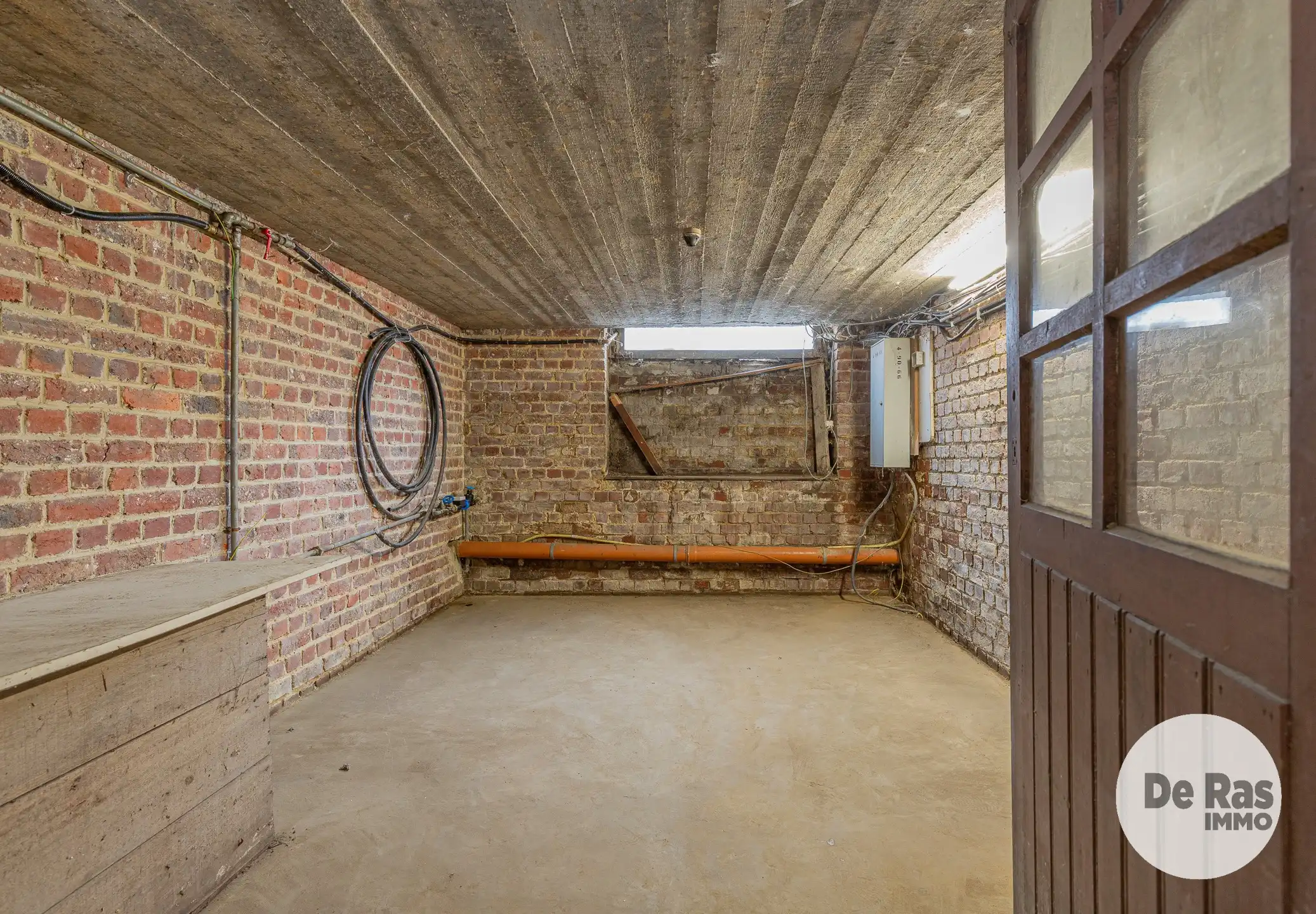 LEDE - Te renoveren woning met 4 slaapkamers nabij centrum foto 16