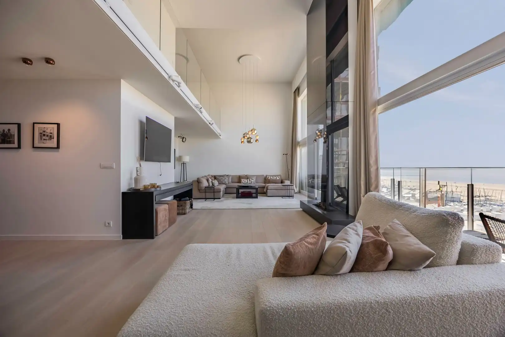 Exclusieve mezzanine met panoramisch frontaal zeezicht – Residentie Royal Navy foto 3