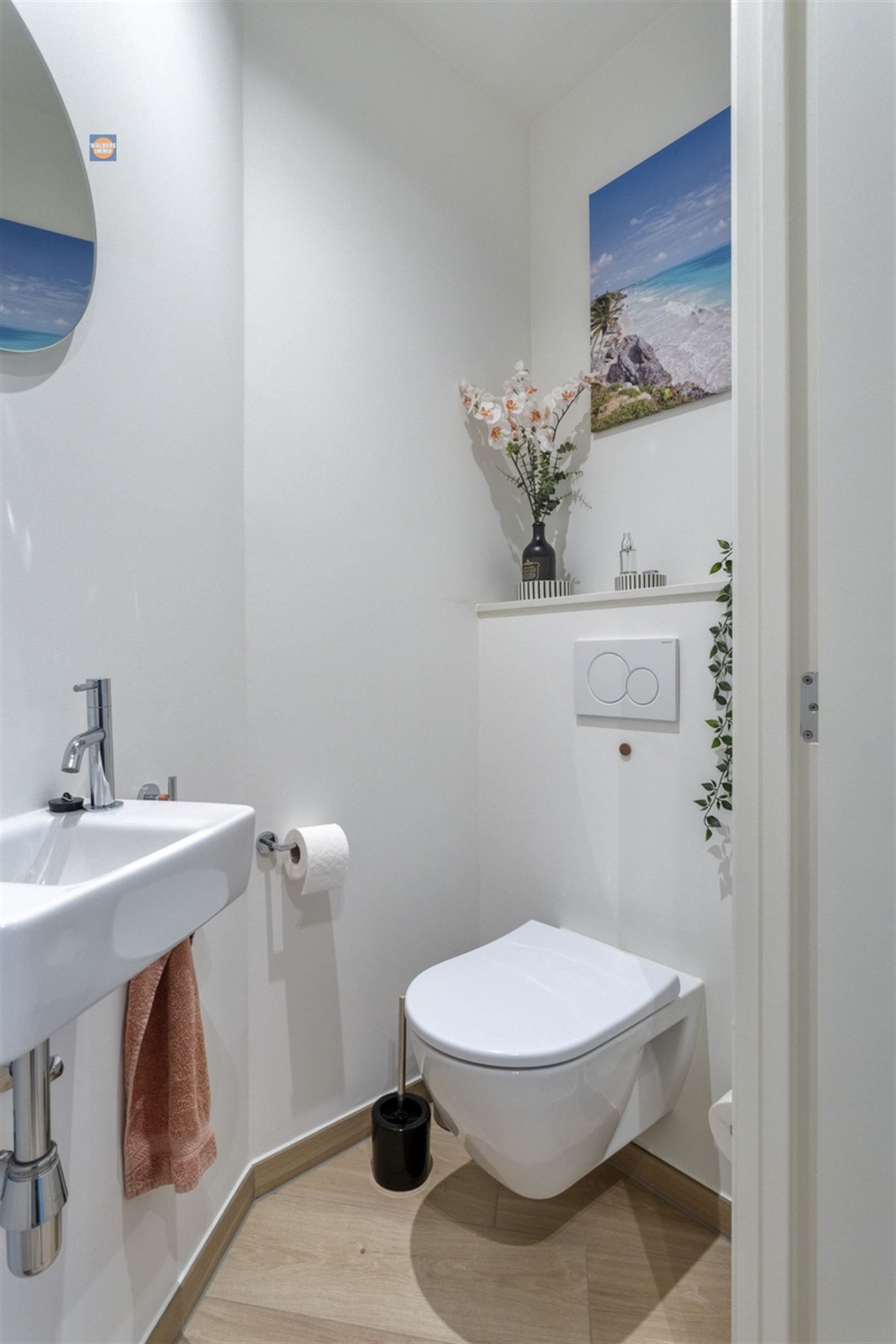 Modern en instapklaar appartement met 2 slaapkamers op absolute topligging foto 14