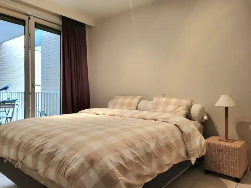 Ruim 2-slaapkamer appartement te huur op jaarbasis foto 4