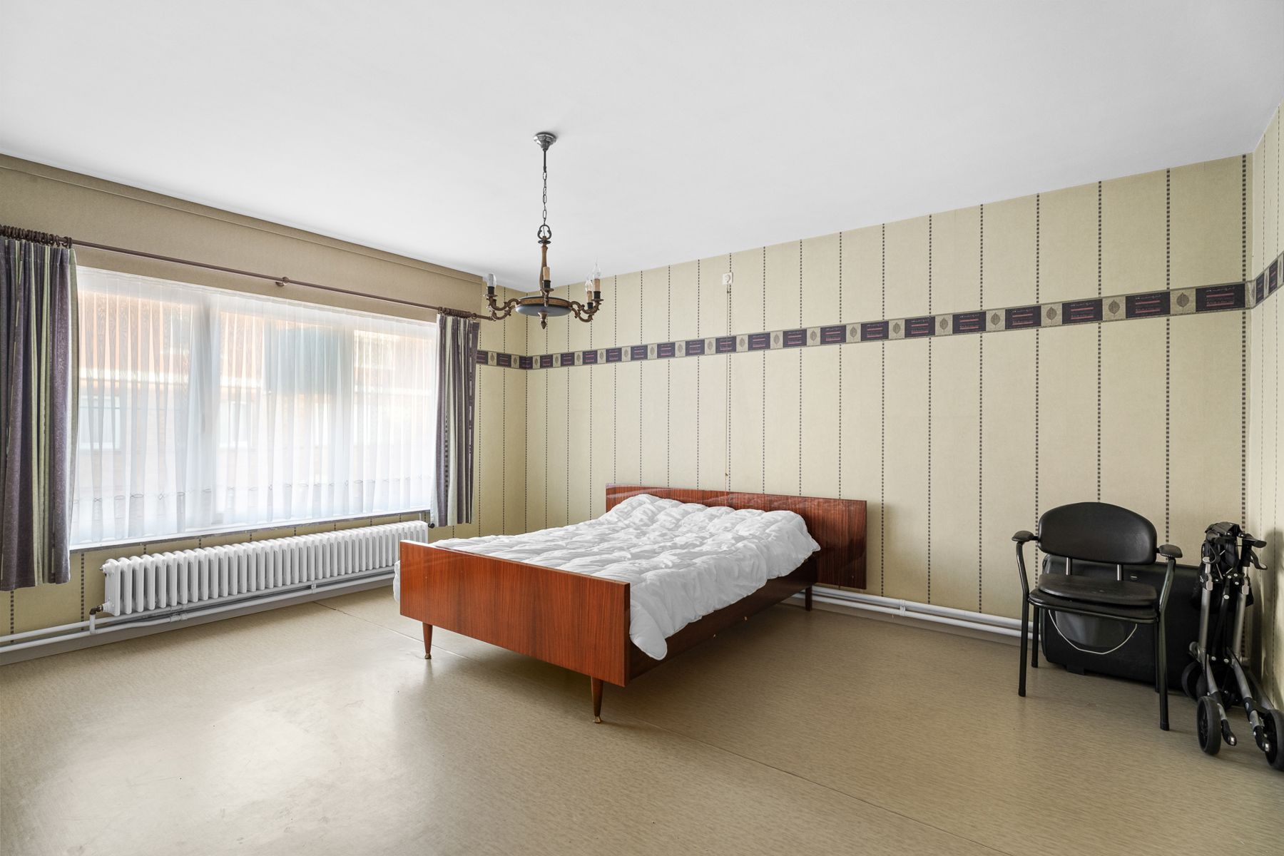 3 slpk. woning met zonnige tuin in hartje Sint-Michiels foto 14