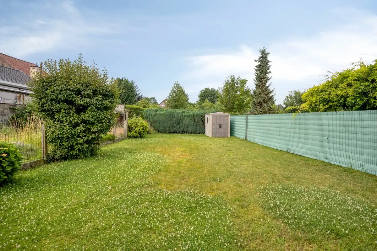 Te renoveren, rustig gelegen, woning met twee slaapkamers foto 11