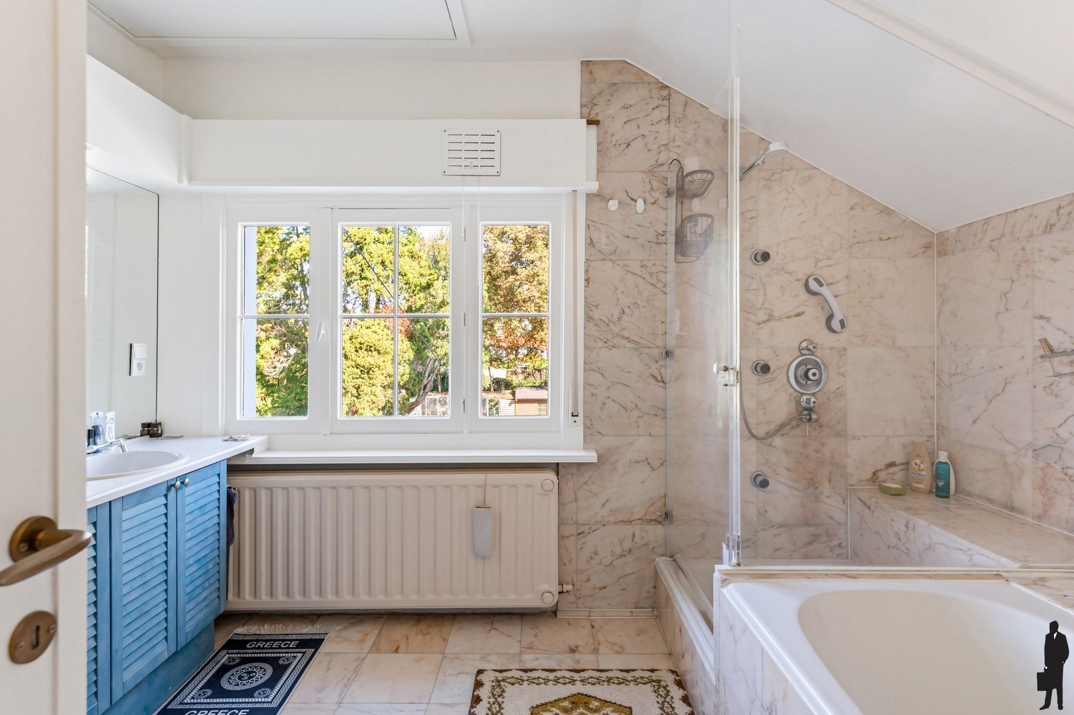 Welgelegen charmante villa met 3 slpks en bureau op GLVL foto 16