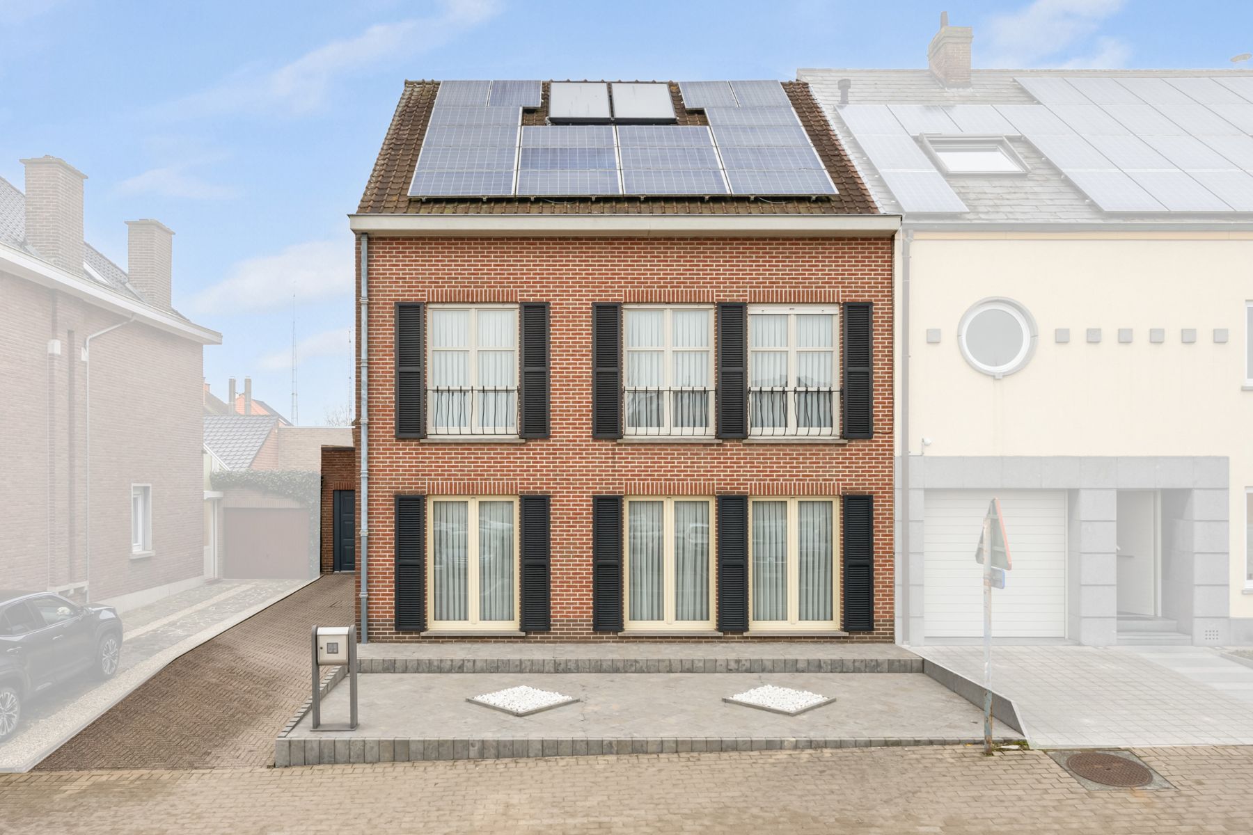 Centraal gelegen HOB met praktijkruimte foto 2