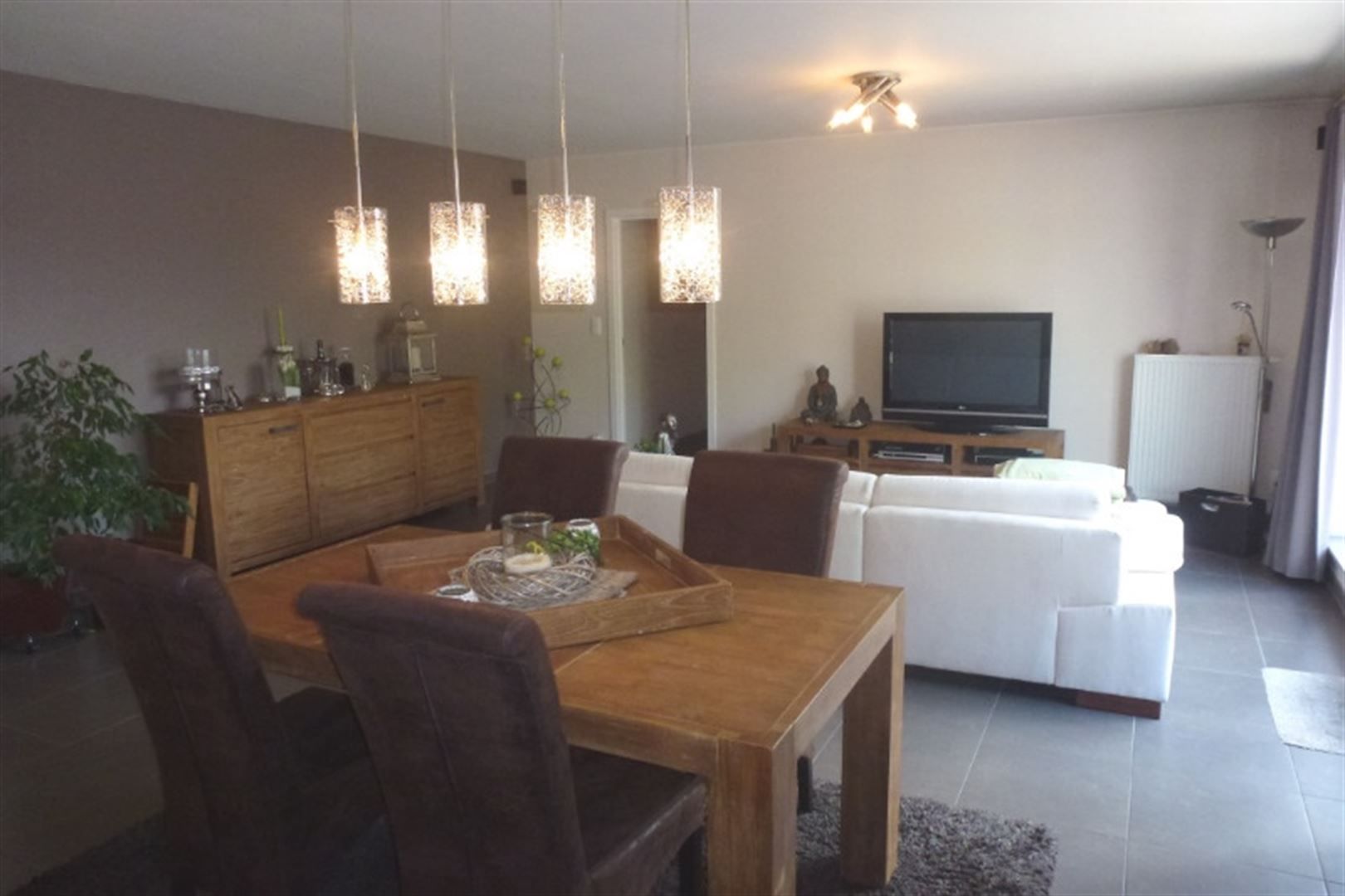 Royaal appartement met 2 slpk, magnifiek groot terras en 2 autostaanplaatsen foto 6