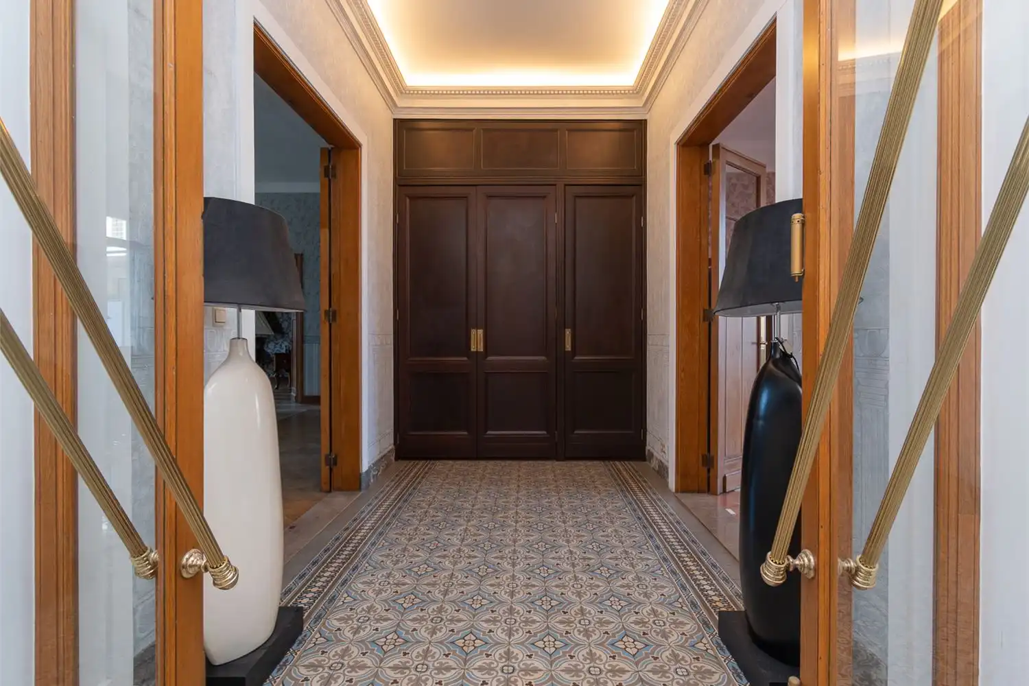 Riant appartement (220m²) met fantastische originele elementen in Residence Maritime met giga terras (35m²) en optionele parking op toplocatie aan de Meir/Handelsbeurs in hartje Antwerpen foto 7