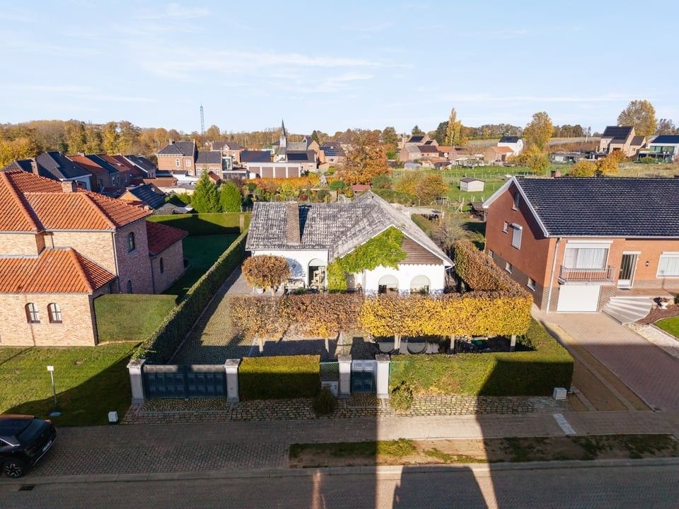 RUIME EN RUSTIG GELEGEN BUNGALOW MET 4 SLKS EN ZWEMBAD OP EEN PRACHTIG PERCEEL VAN 764M² foto 38