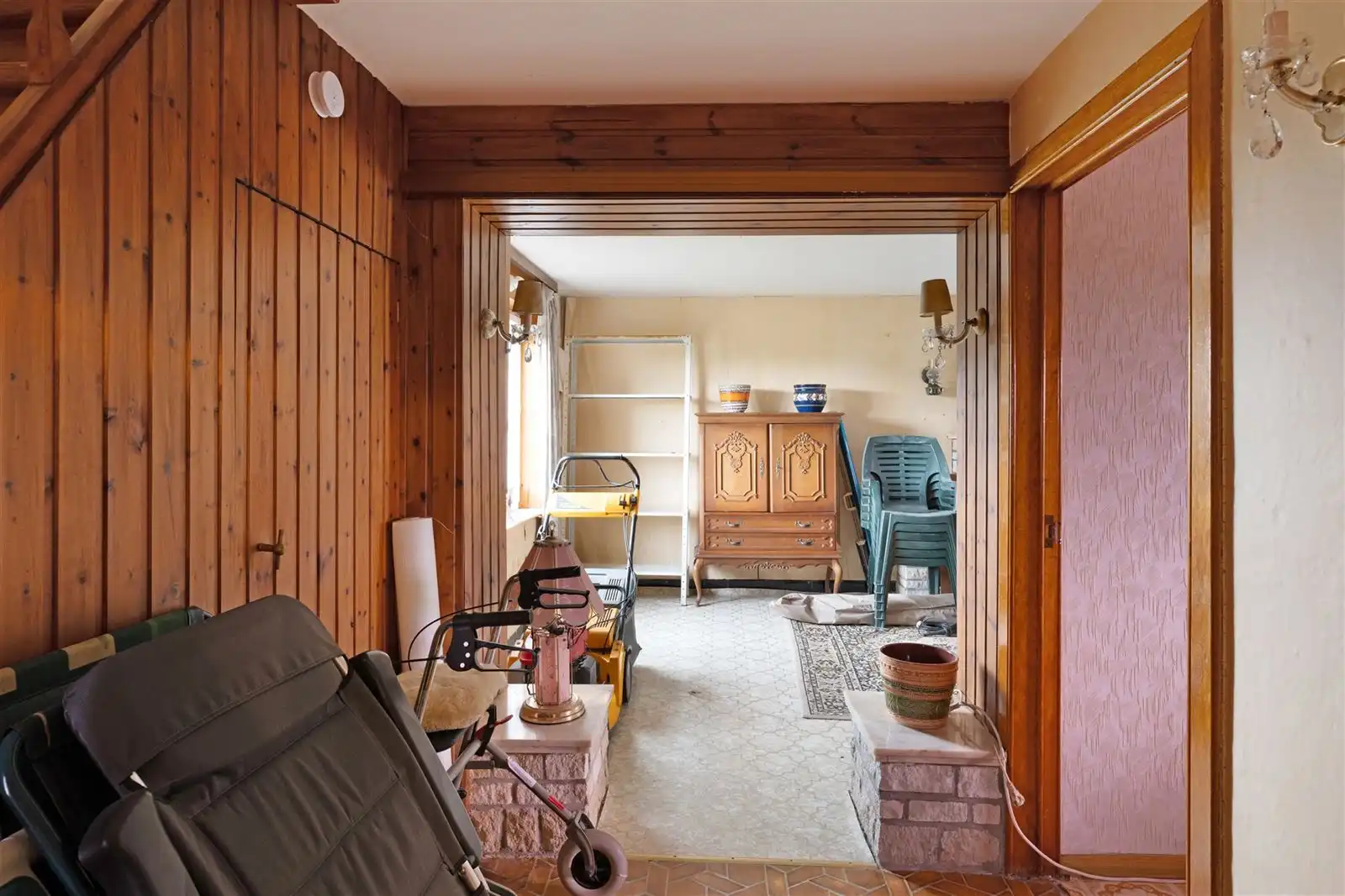 Allenstaande achterliggende te renoveren gezinswoning op 23are40 foto 18