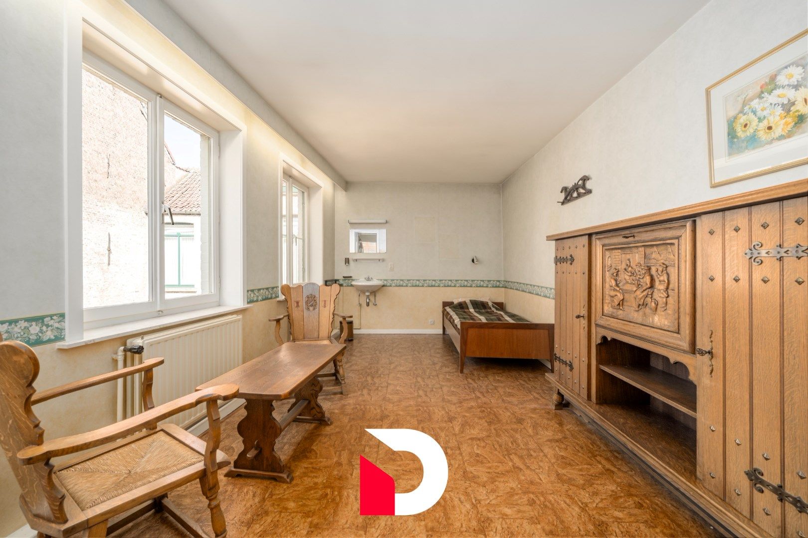 Karaktervolle / historische burgerwoning op het Jan Van Eyckplein te Brugge. foto 13