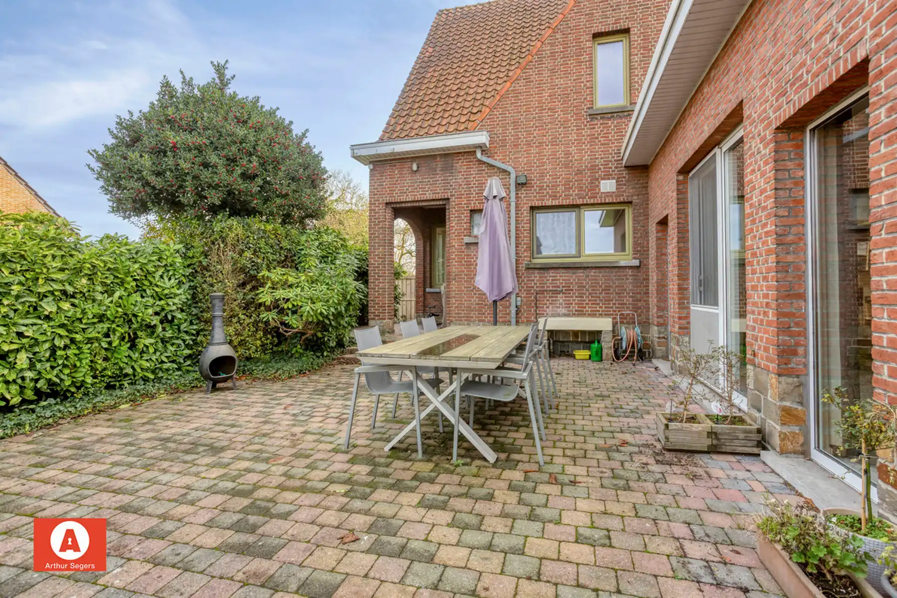 Karaktervolle open bebouwing met 5 slaapkamers en bureau foto 25