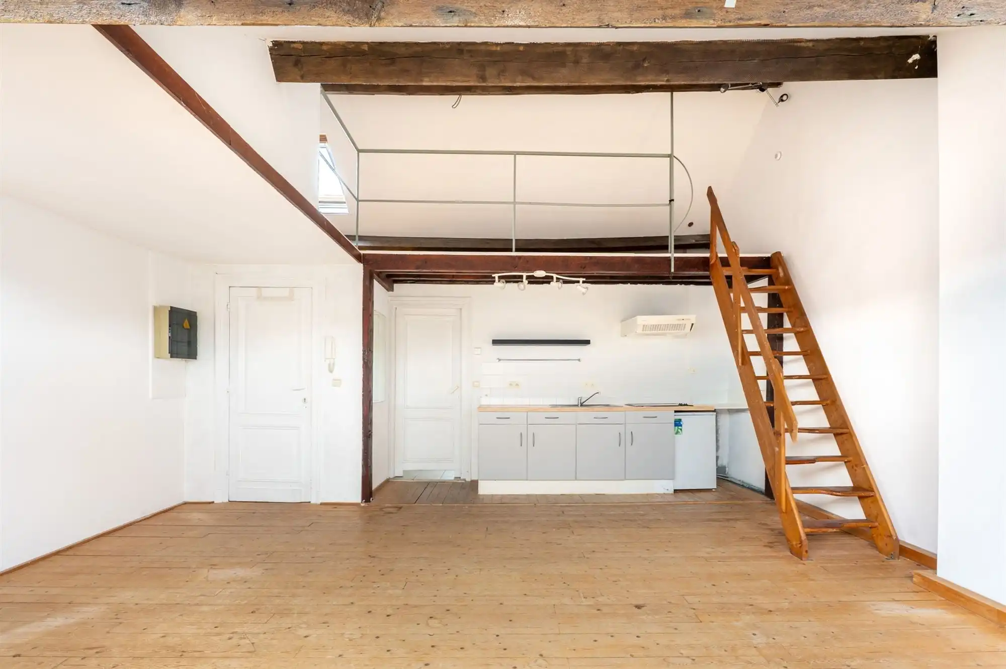 Ruime studio op het Zuid foto 2