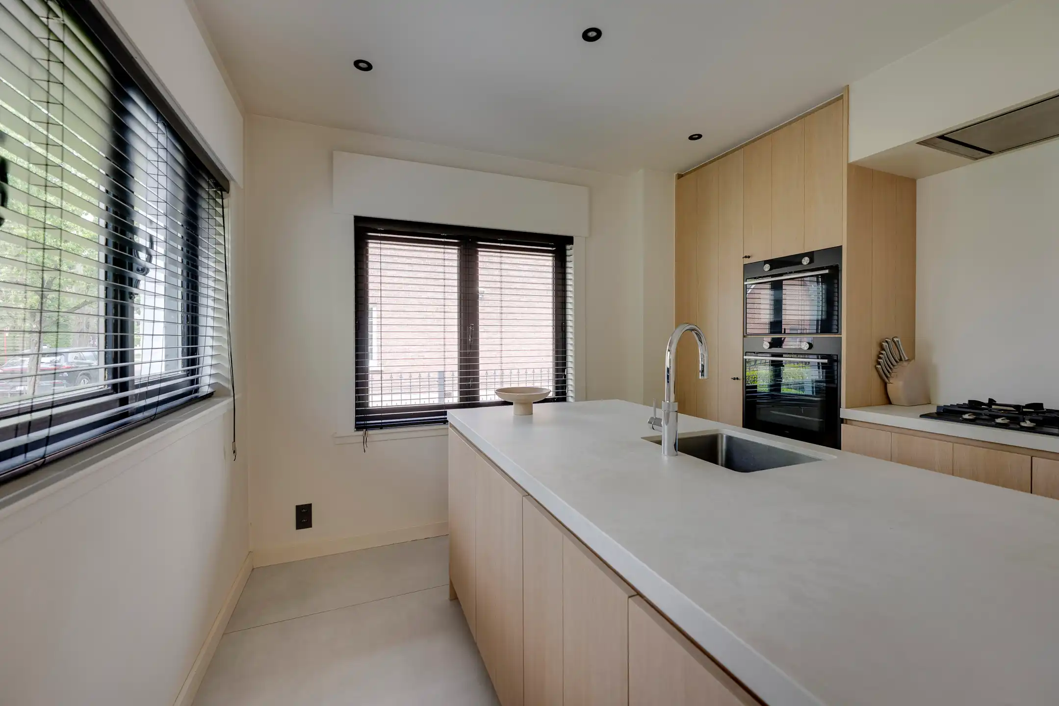 Prachtige rietgedekte villa te koop foto 10