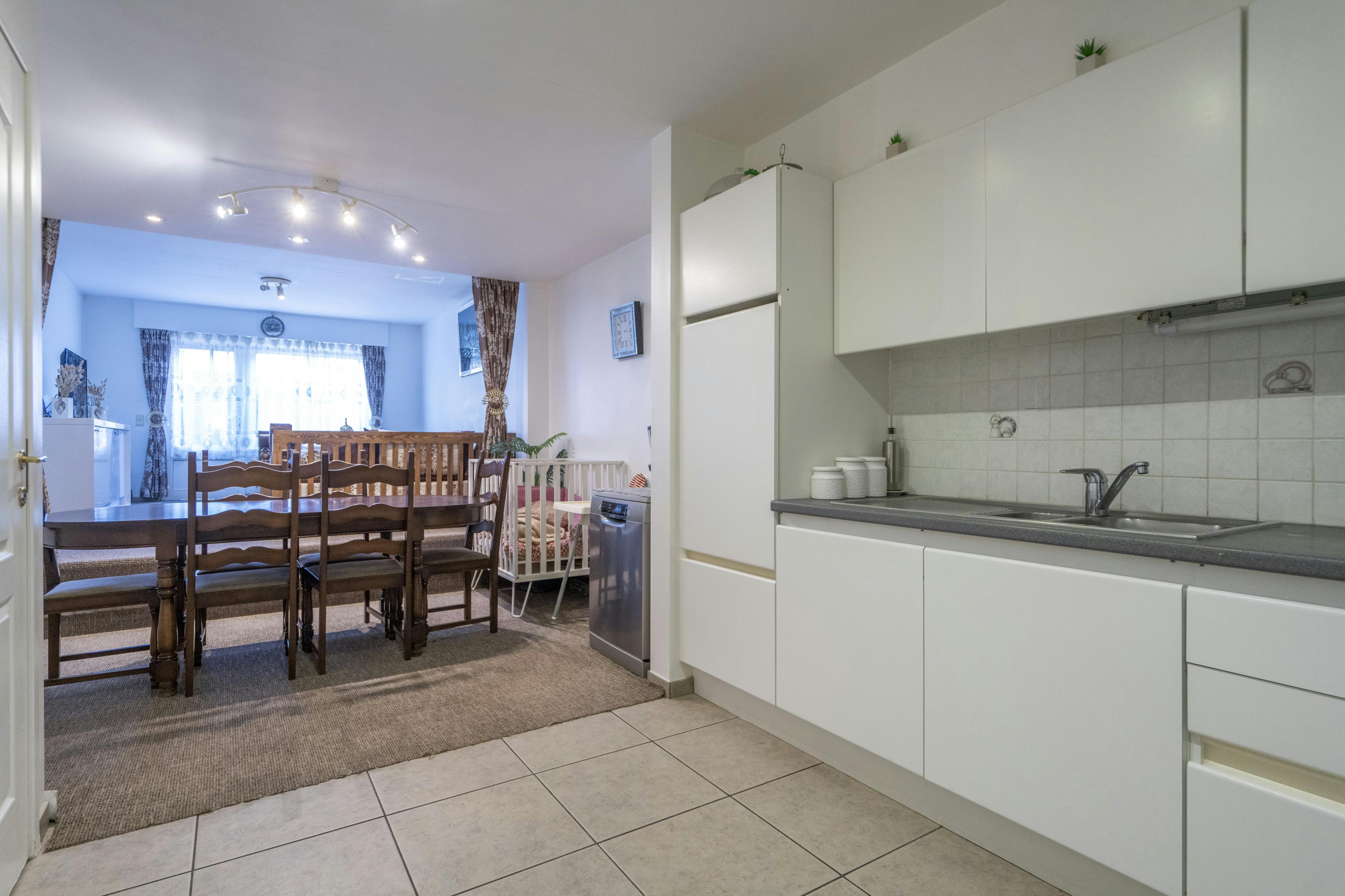 Opbrengsteigendom met twee appartementen te koop in Kortrijk foto 28