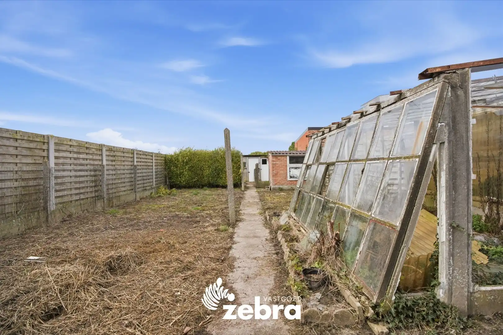 Te renoveren woning op ruim perceel in Eernegem! foto 26