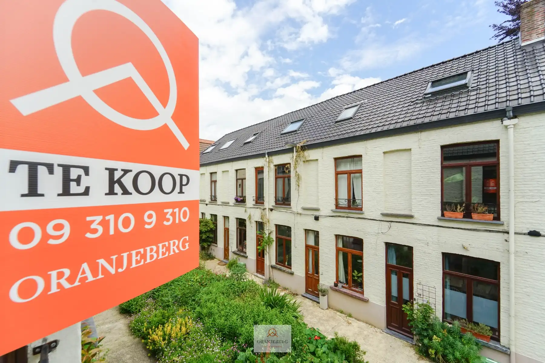 Charmante citéwoning nabij Coupure foto {{pictureIndex}}