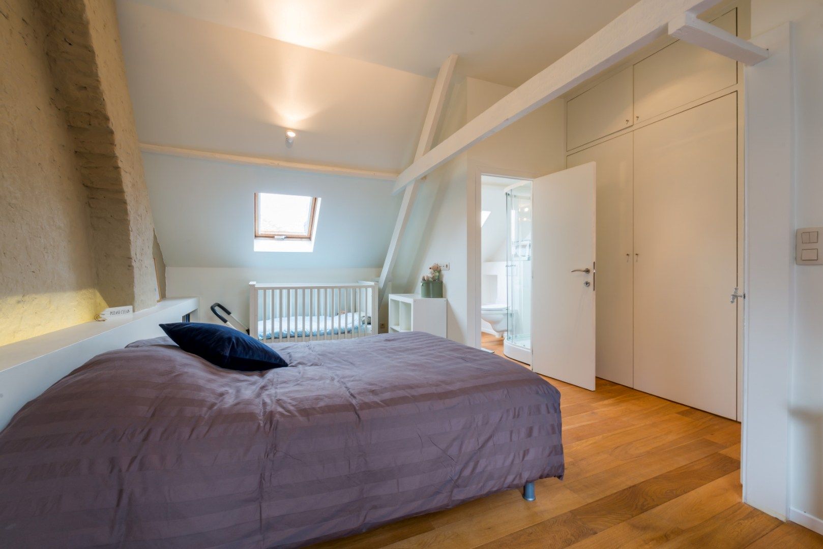 Karaktervolle stadswoning met modern comfort en authentieke ziel foto 15