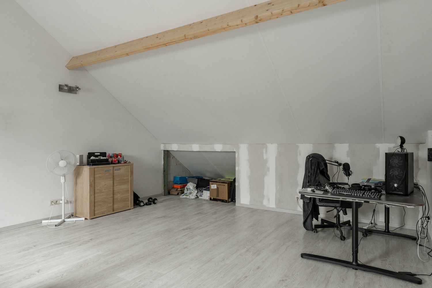 Mooie nieuwe 4 slk woning te Kleine Brogel foto 24