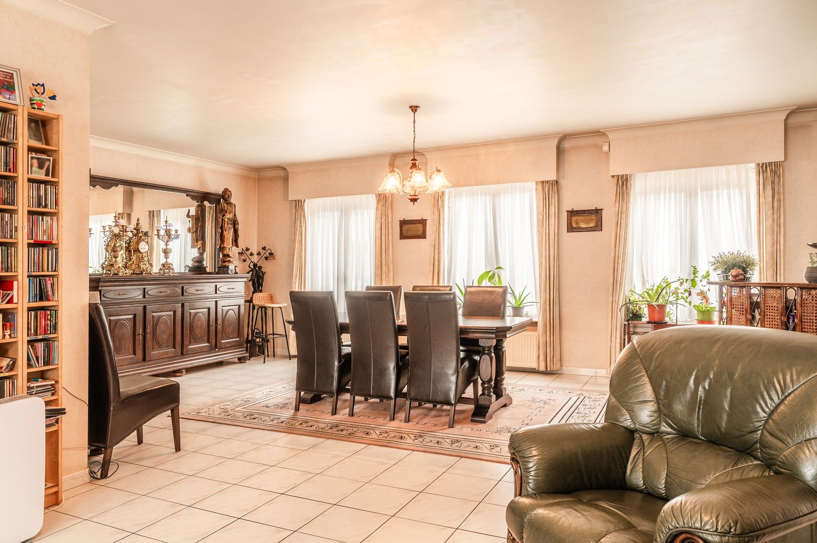 Handelspand met duplexappartement met 6 slaapkamers foto 4