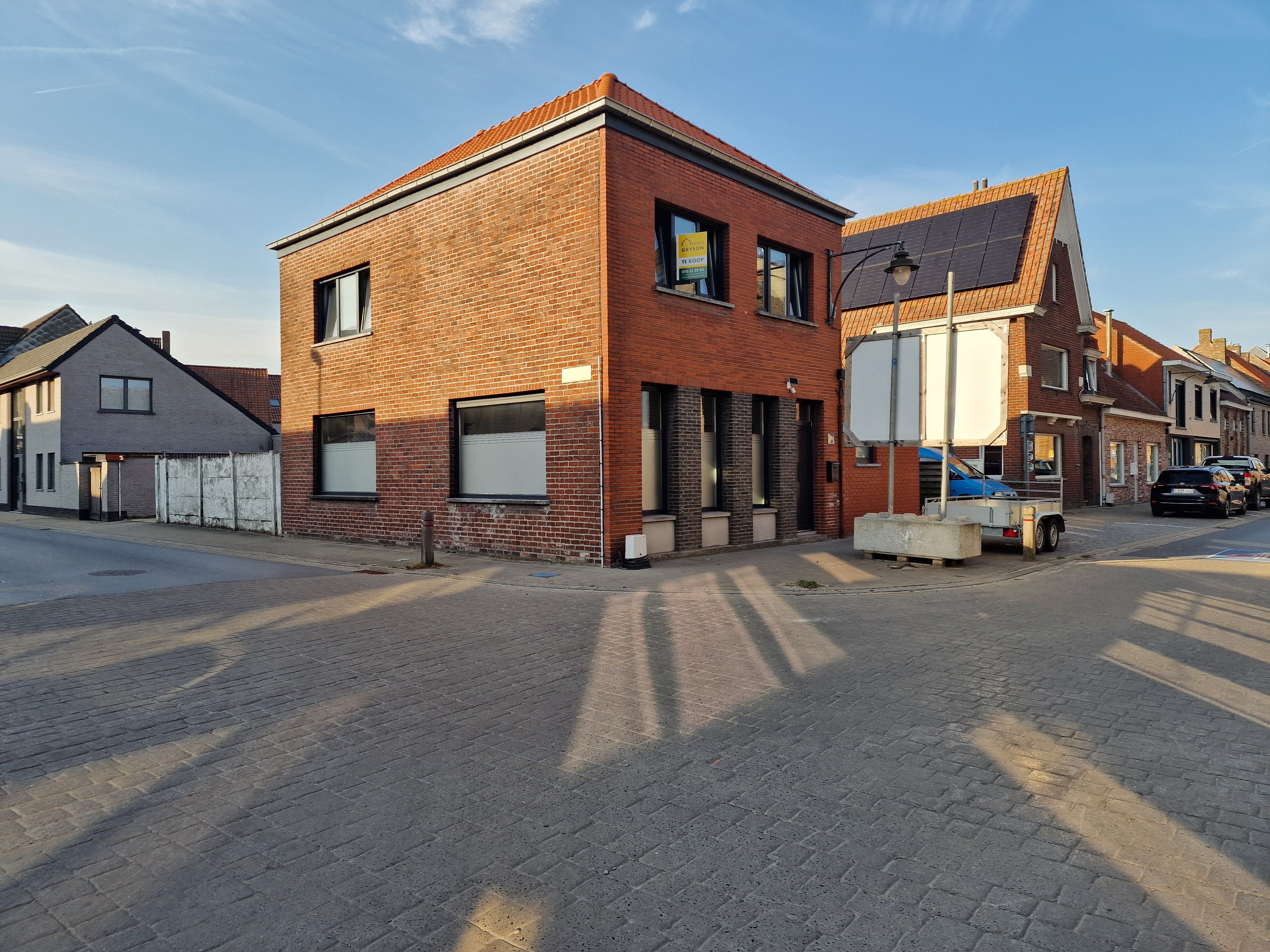 Energiezuinige vrijstaande woning in hartje Koekelare! foto 13
