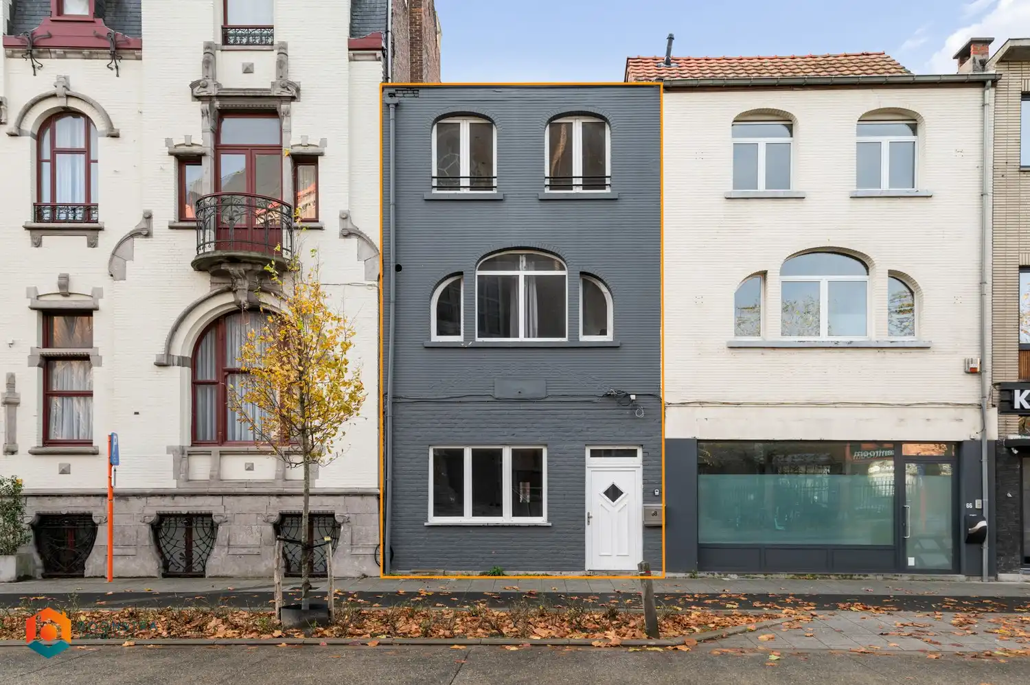 Ruime woning met 3 (à 4) slpkrs te Mechelen foto {{pictureIndex}}