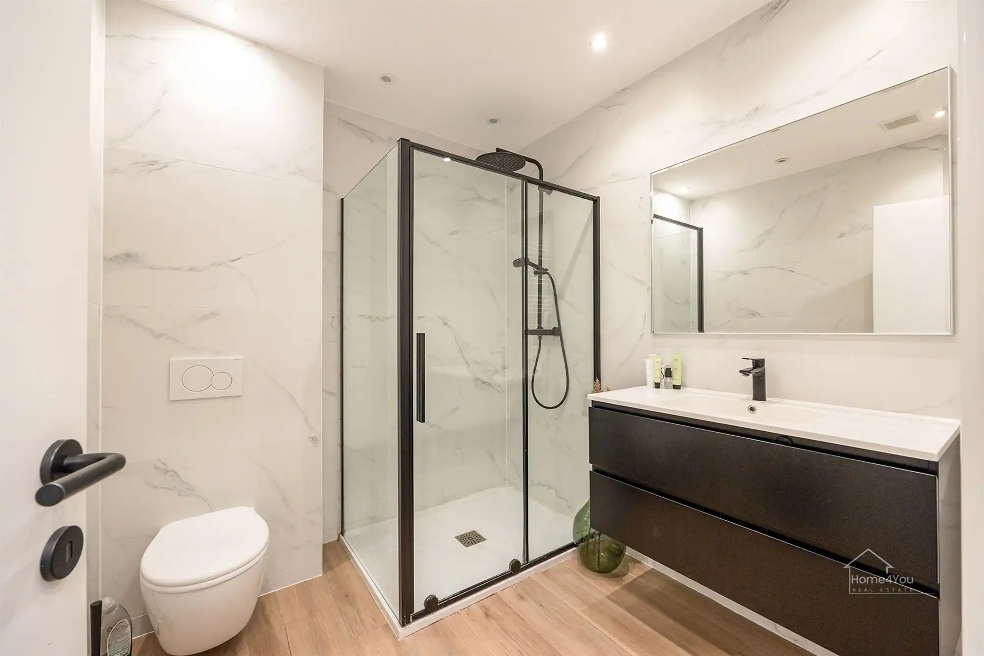 Prachtige Instapklare woning, A label, 4 slaapk+ bureel foto 16