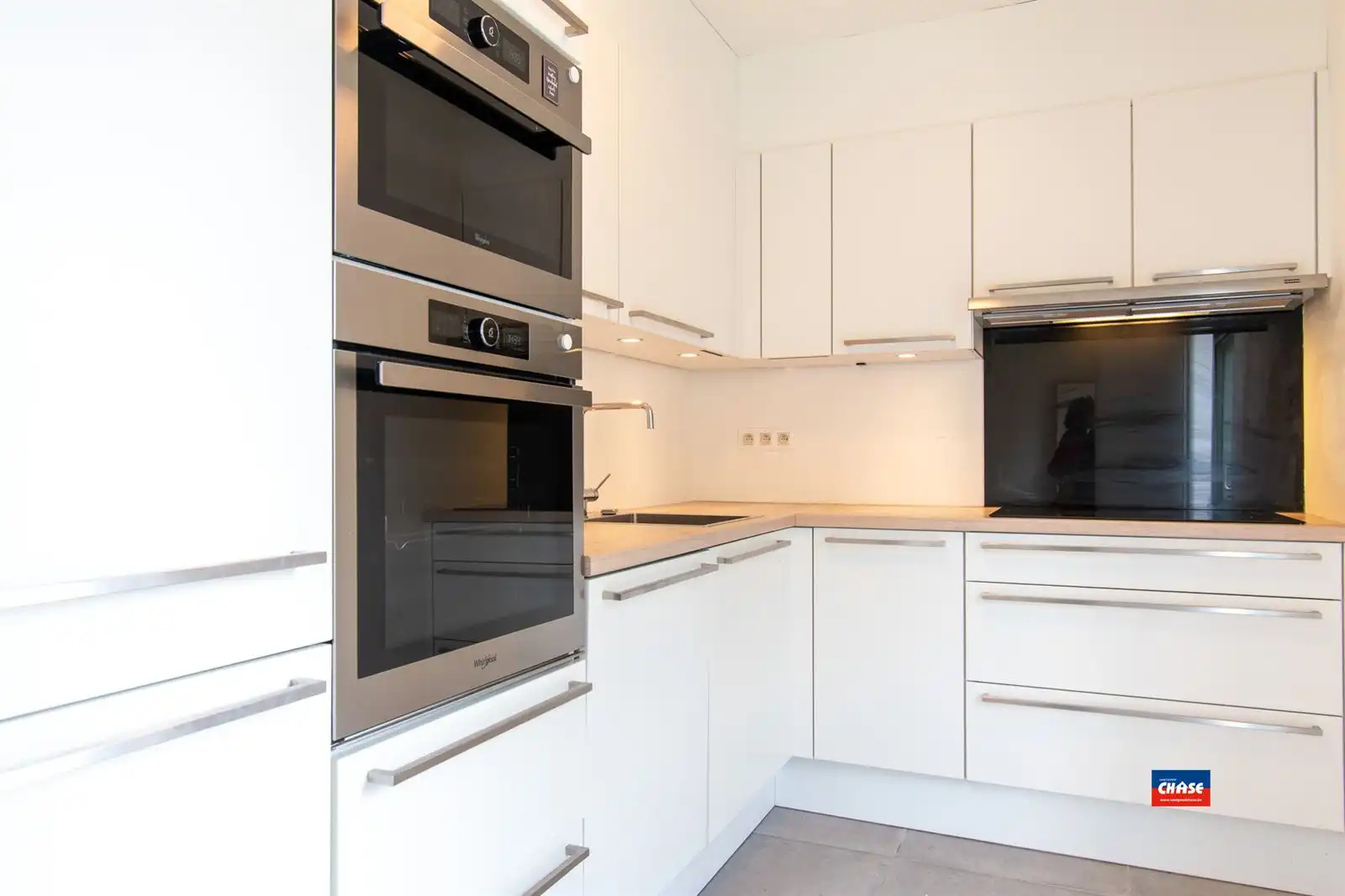 Modern, ruim appartement te Hoboken foto 6