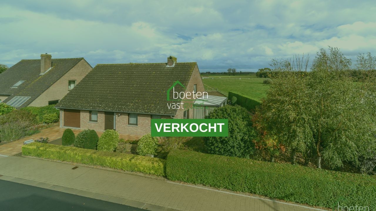 Hoofdfoto van de publicatie: Reninge: Verzorgde gelijkvloerse woning met heel wat potentieel, fantastische tuin met open zicht op de Reningse broeken op 1.108m² totale grondopp.
