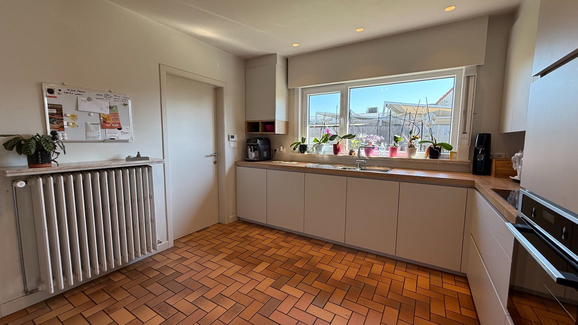 Recent gerenoveerde woning op perceel van 750m² te huur in Zulte!  foto 7