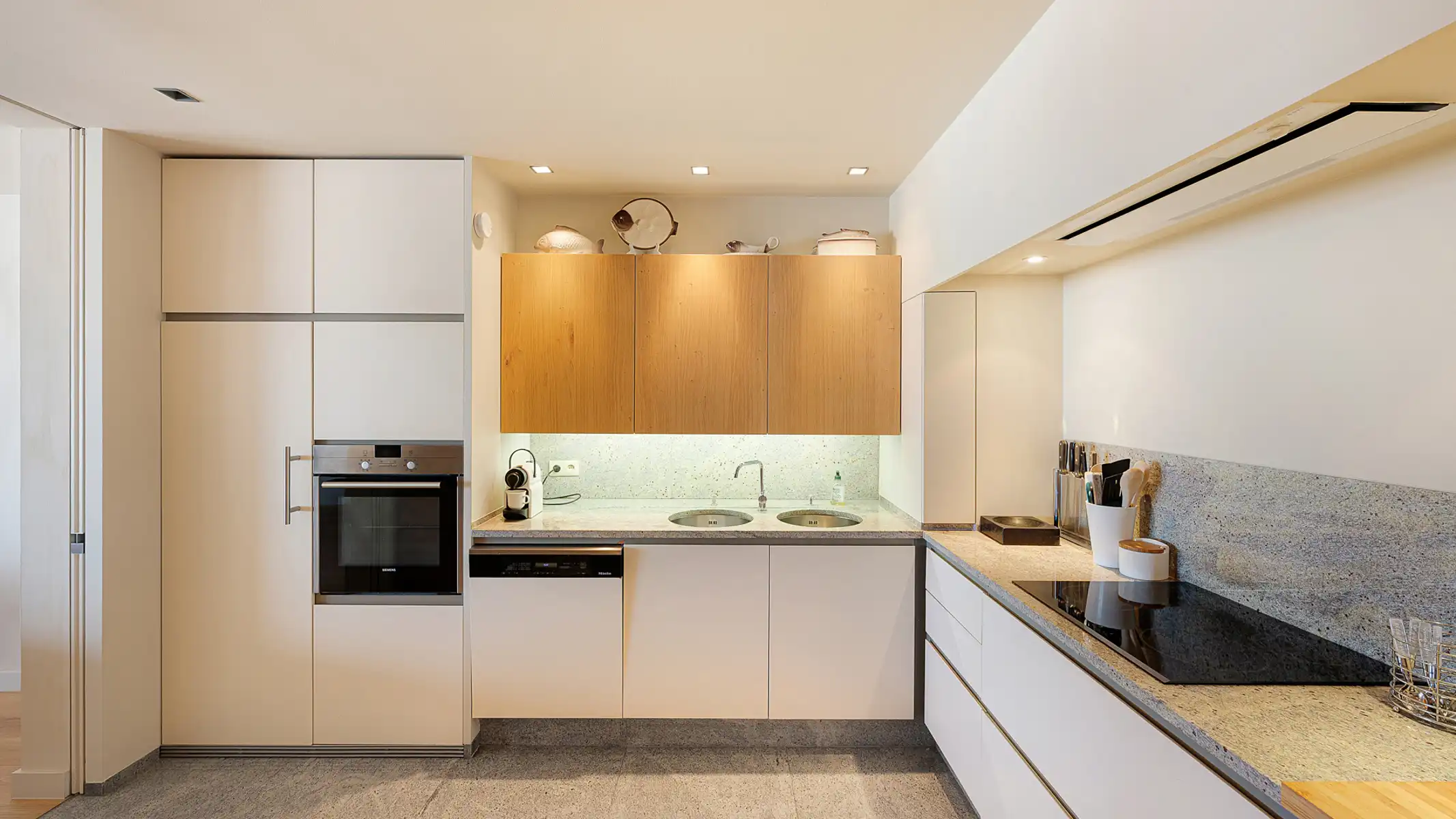 EXCLUSIEF: Ruim appartement met frontaal zeezicht foto 12