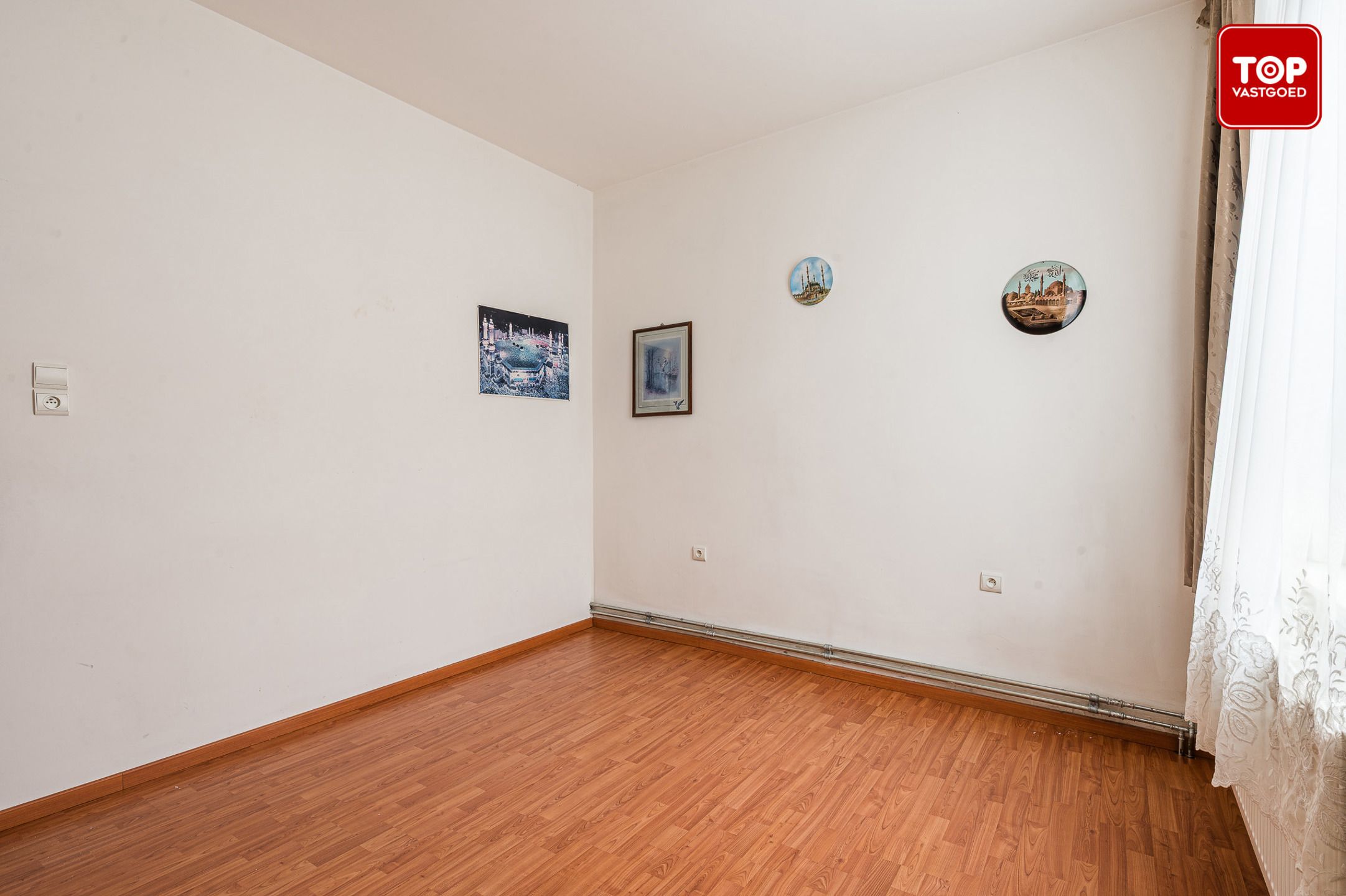 Op te frissen woning met 4 slaapkamers op gunstige locatie.  foto 13