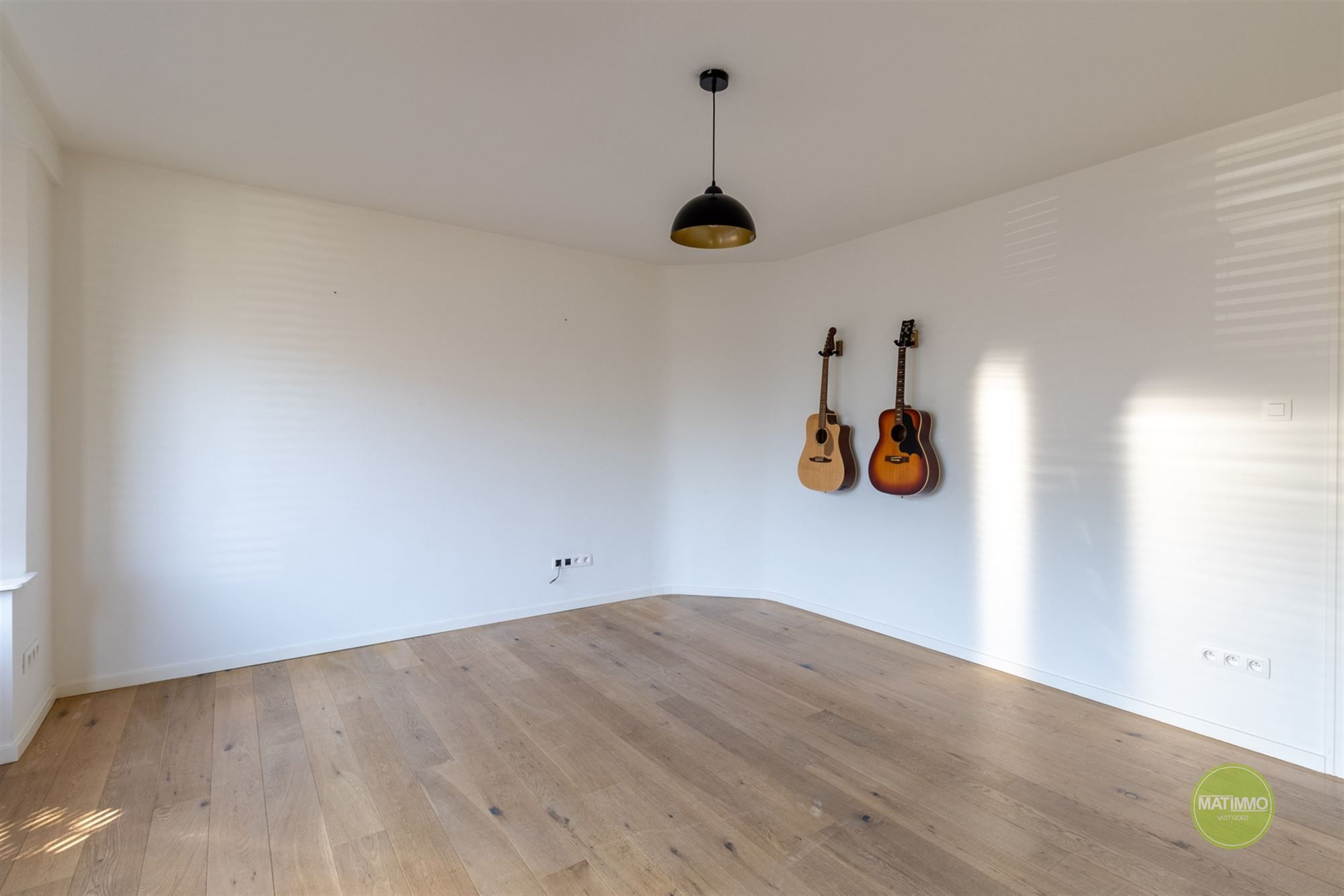 Instapklare gezinswoning met zonnige tuin in Mol-Gompel foto 9