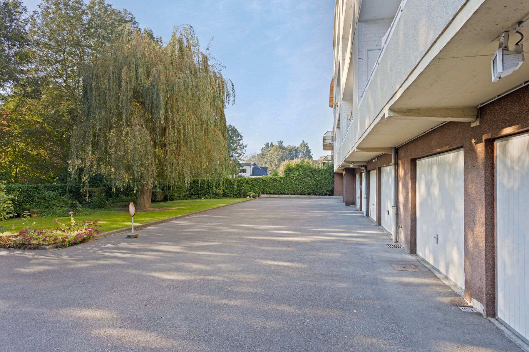 Appartement met 2 slaapkamers, terras en garage te Strombeek foto 19