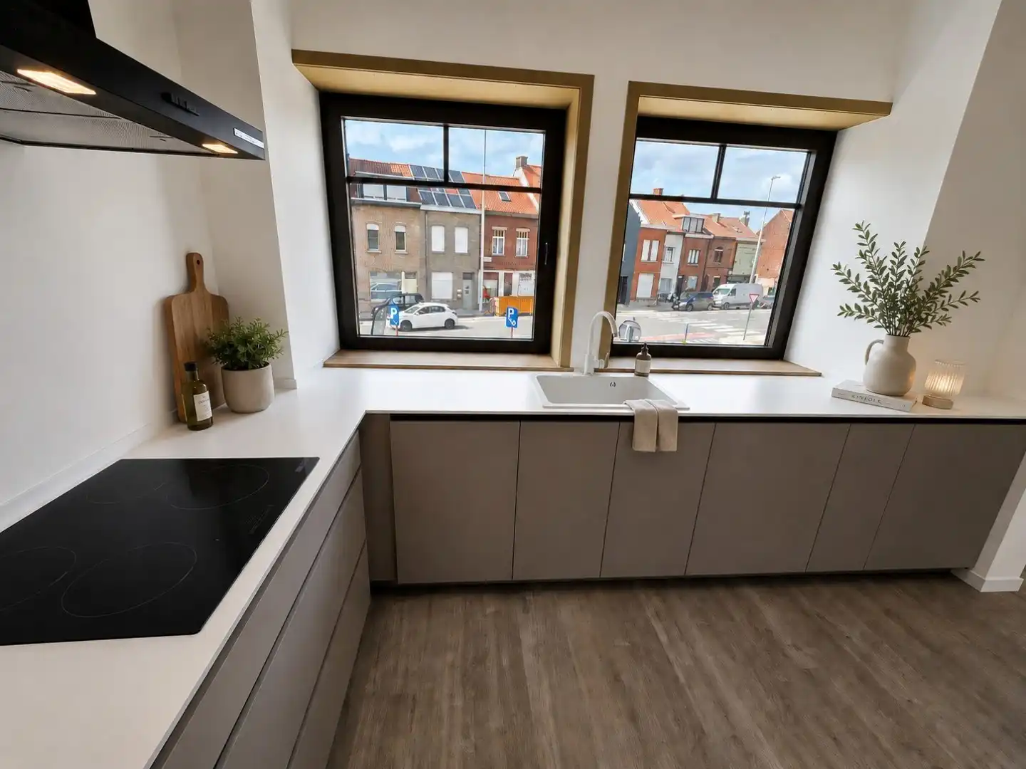 Residentie "De Samenkomst" - 2 appartementen - kant en klare investering - Pius X foto 12